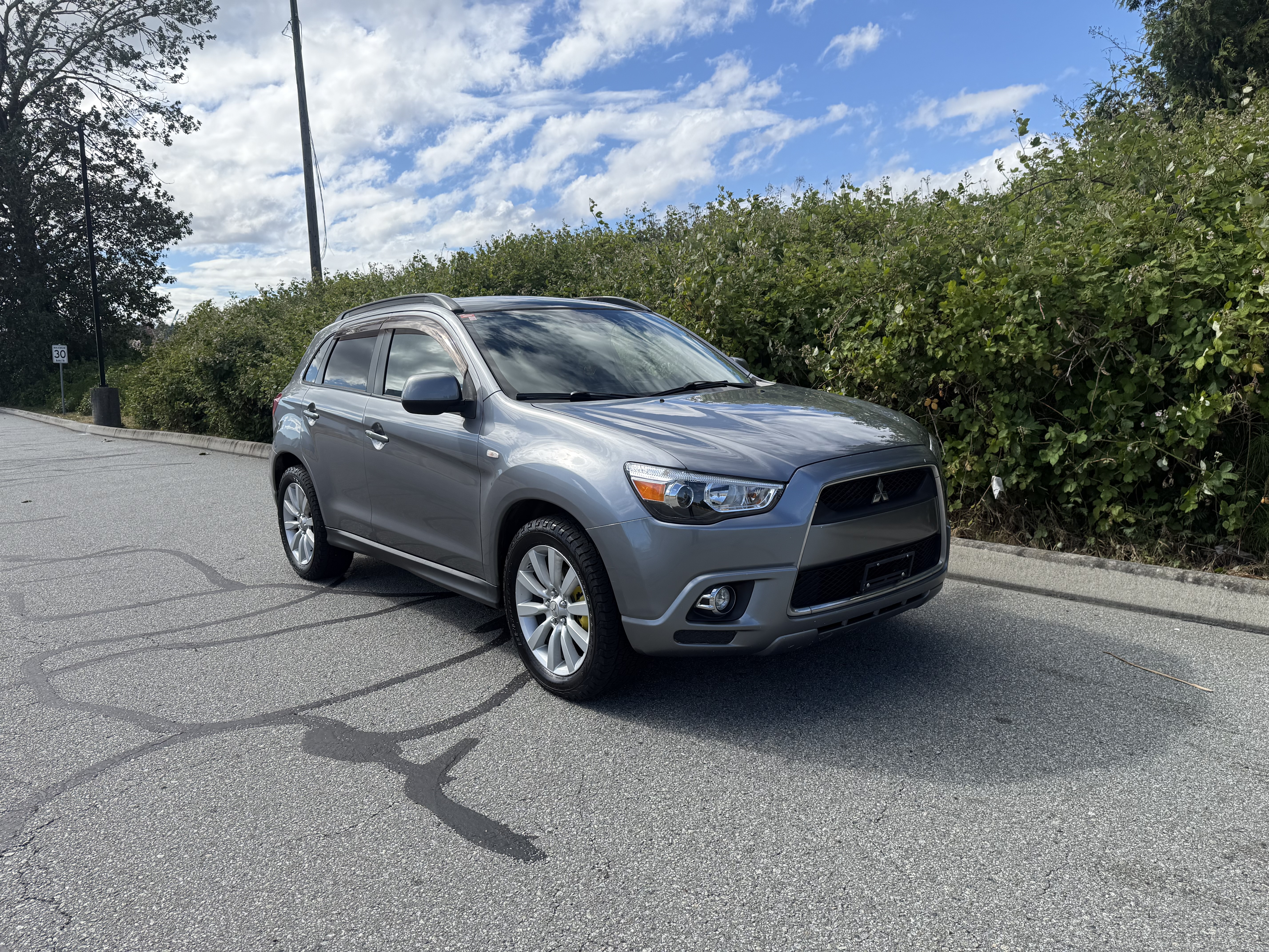 Gray 2011 Mitsubishi RVR GT 4WD SUV / Crossover Automatic