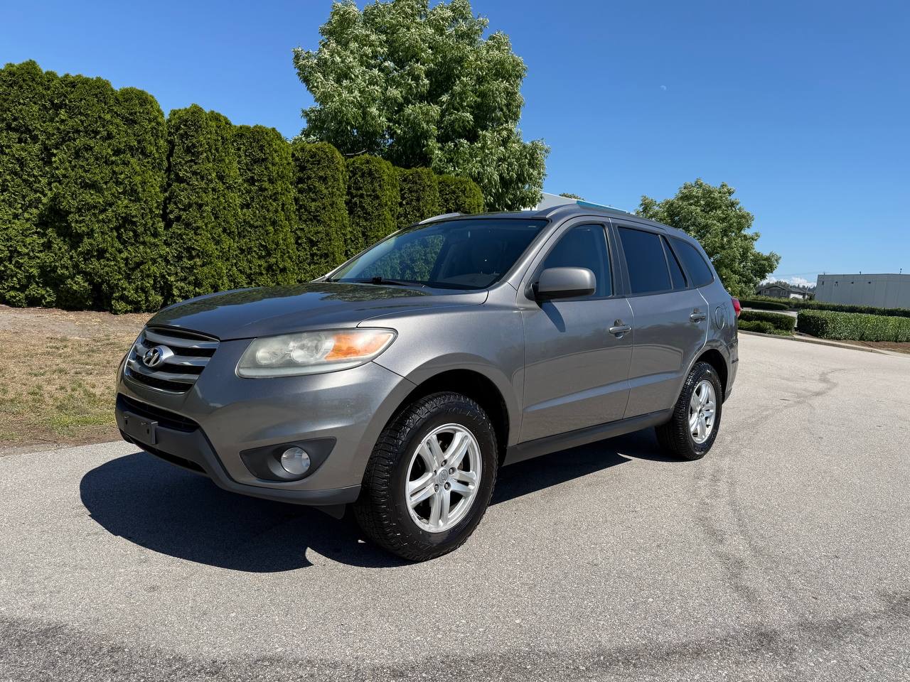 Gray 2012 Hyundai Santa Fe SUV / Crossover Automatic