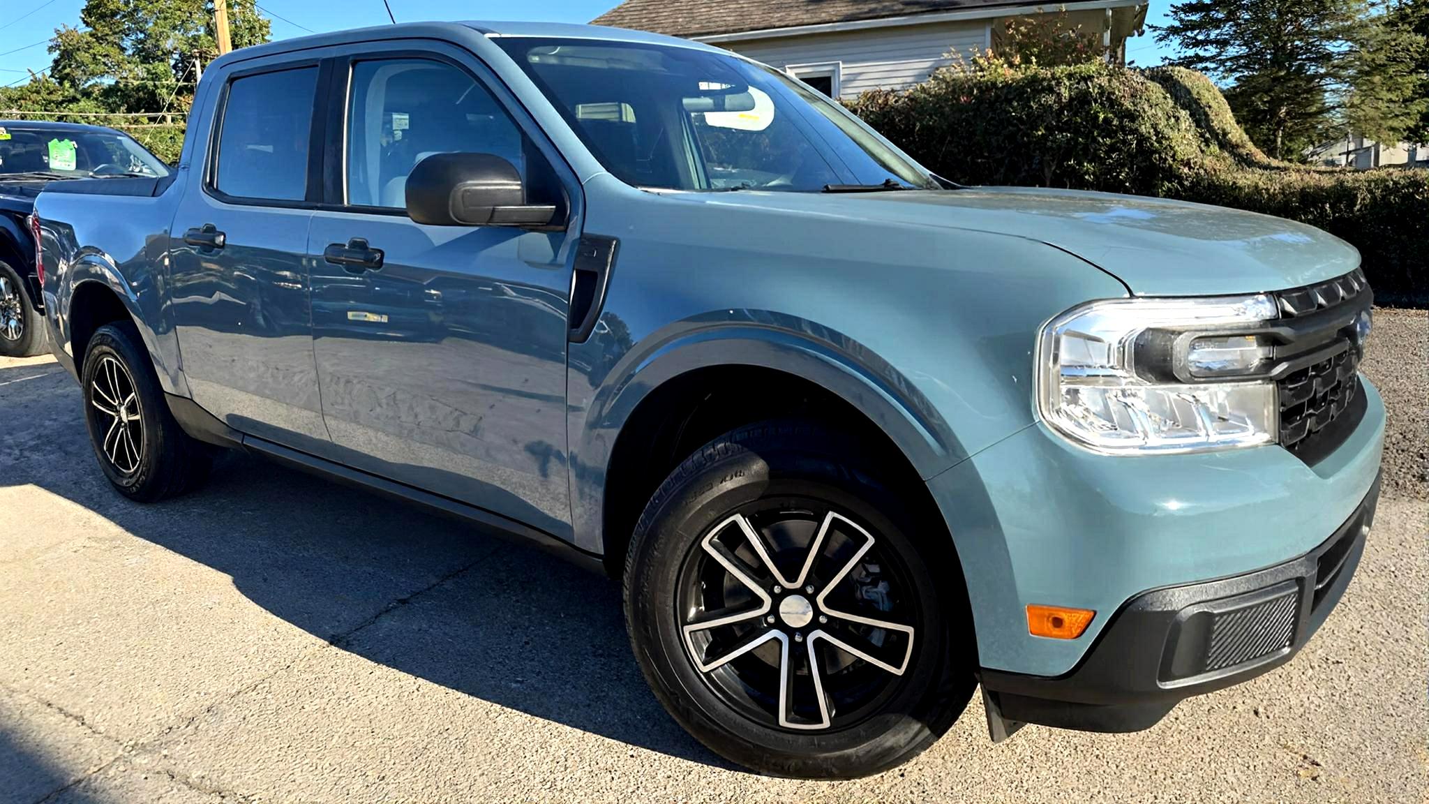 2022 FORD MAVERICK XL