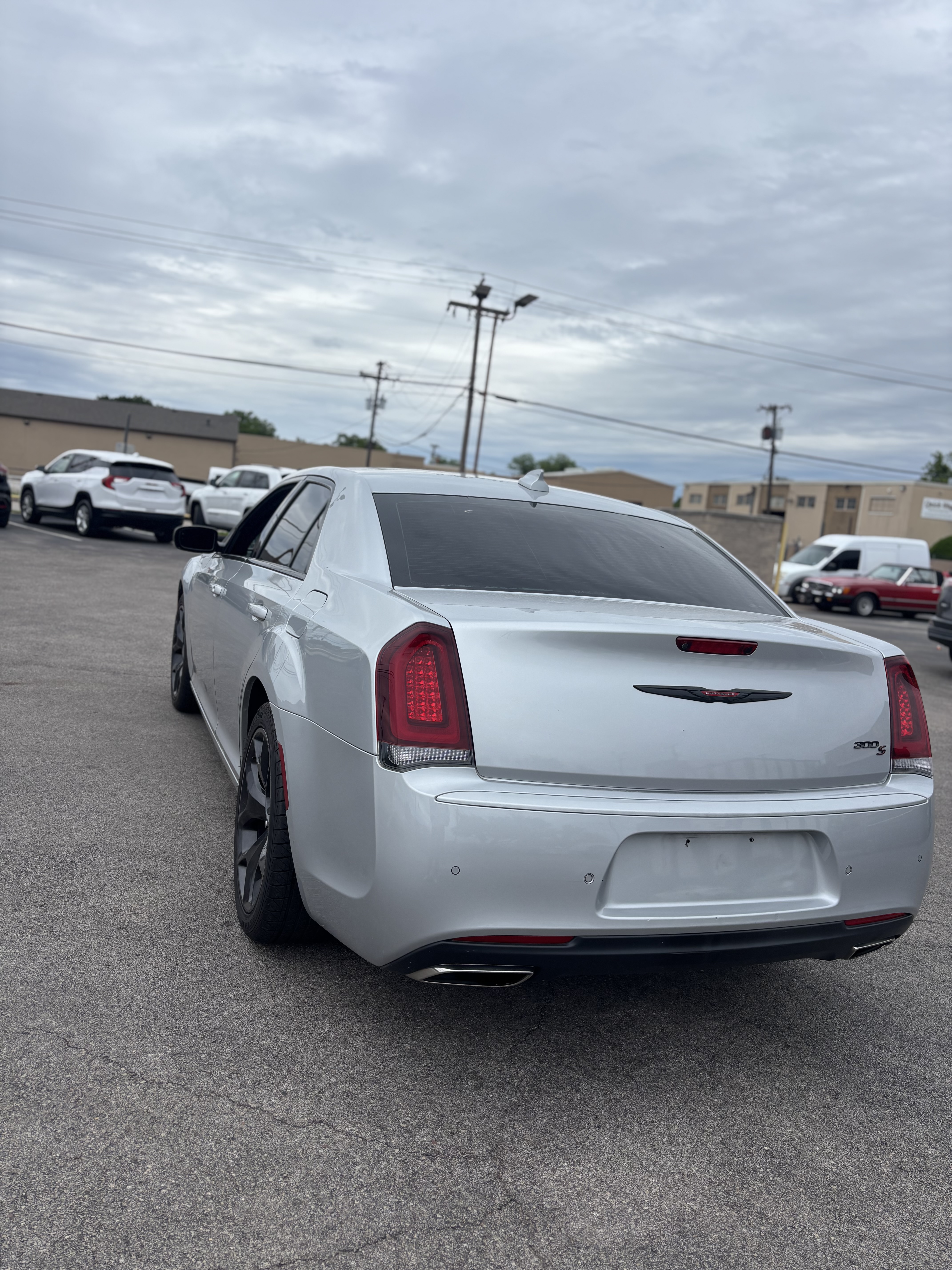 View vehicle photo 5