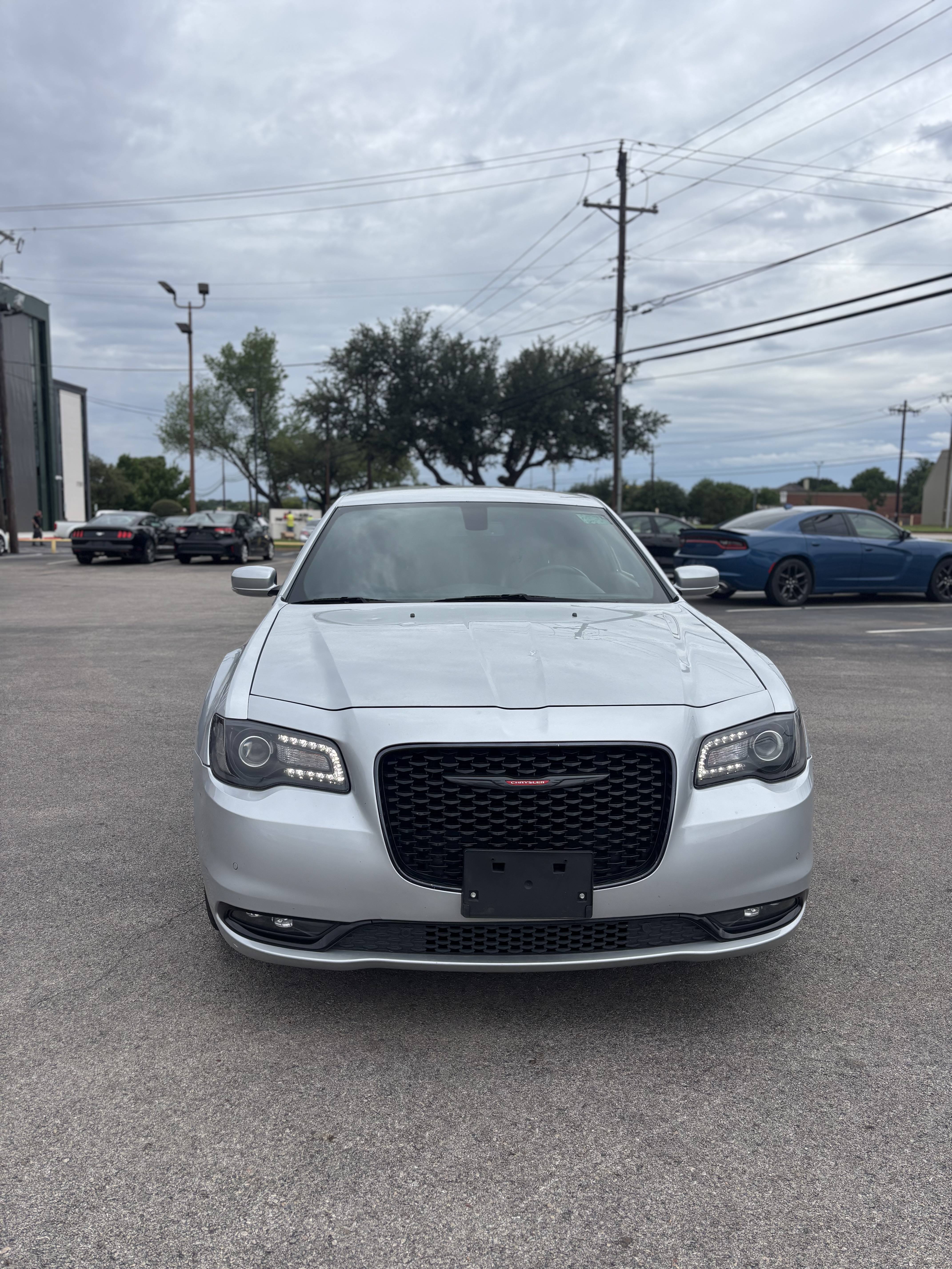 View vehicle photo 2