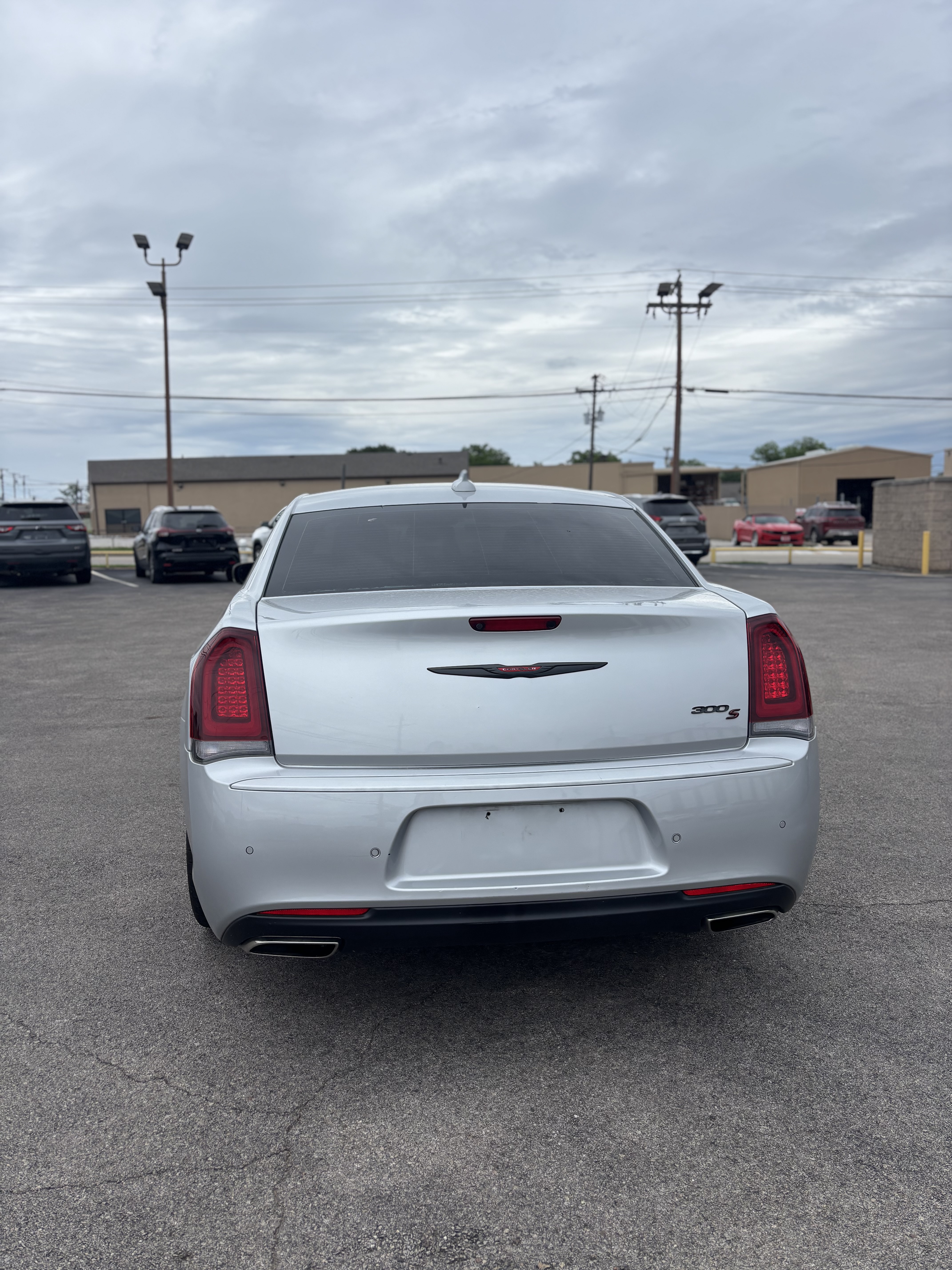 View vehicle photo 6