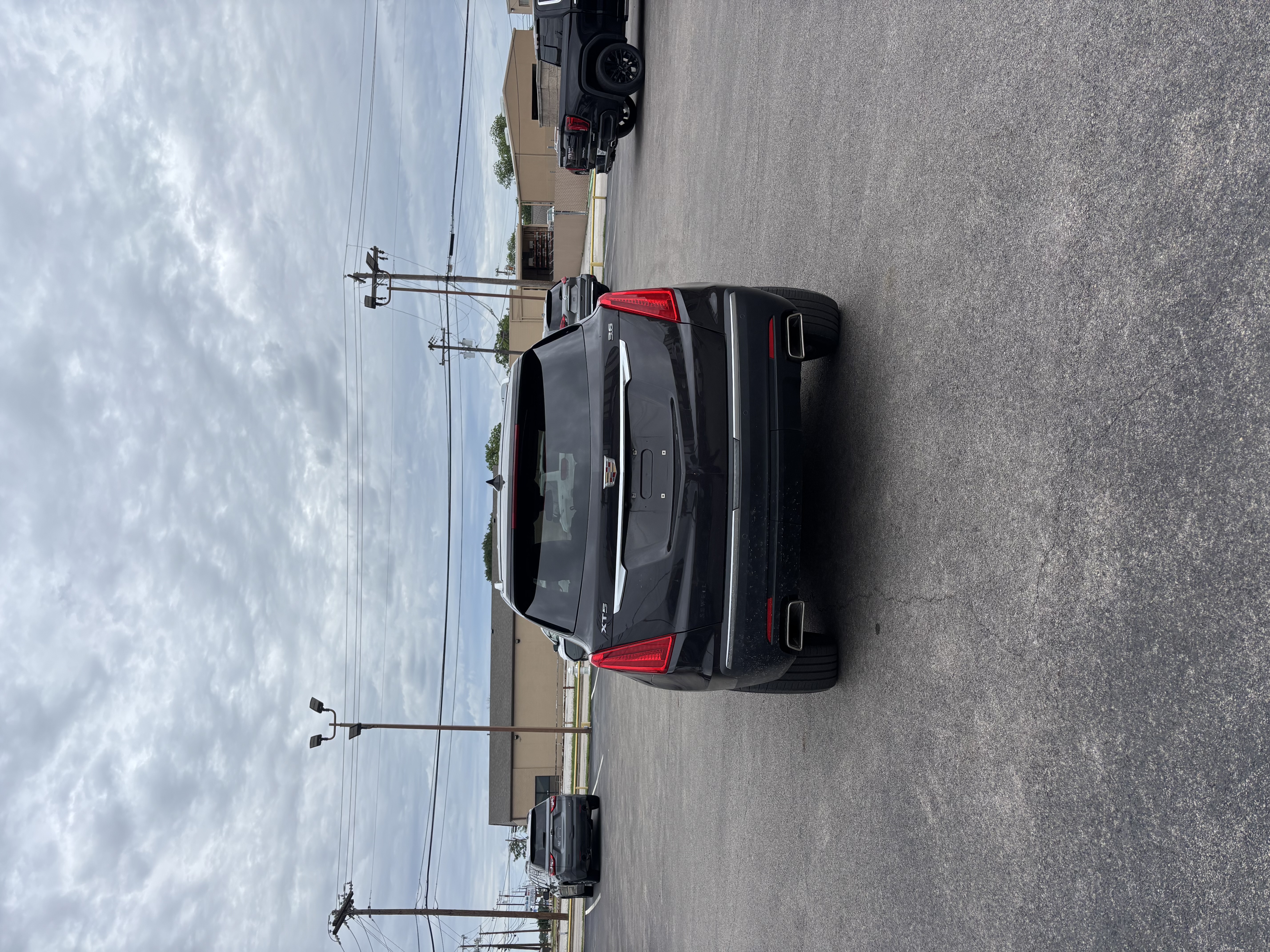 View vehicle photo 5