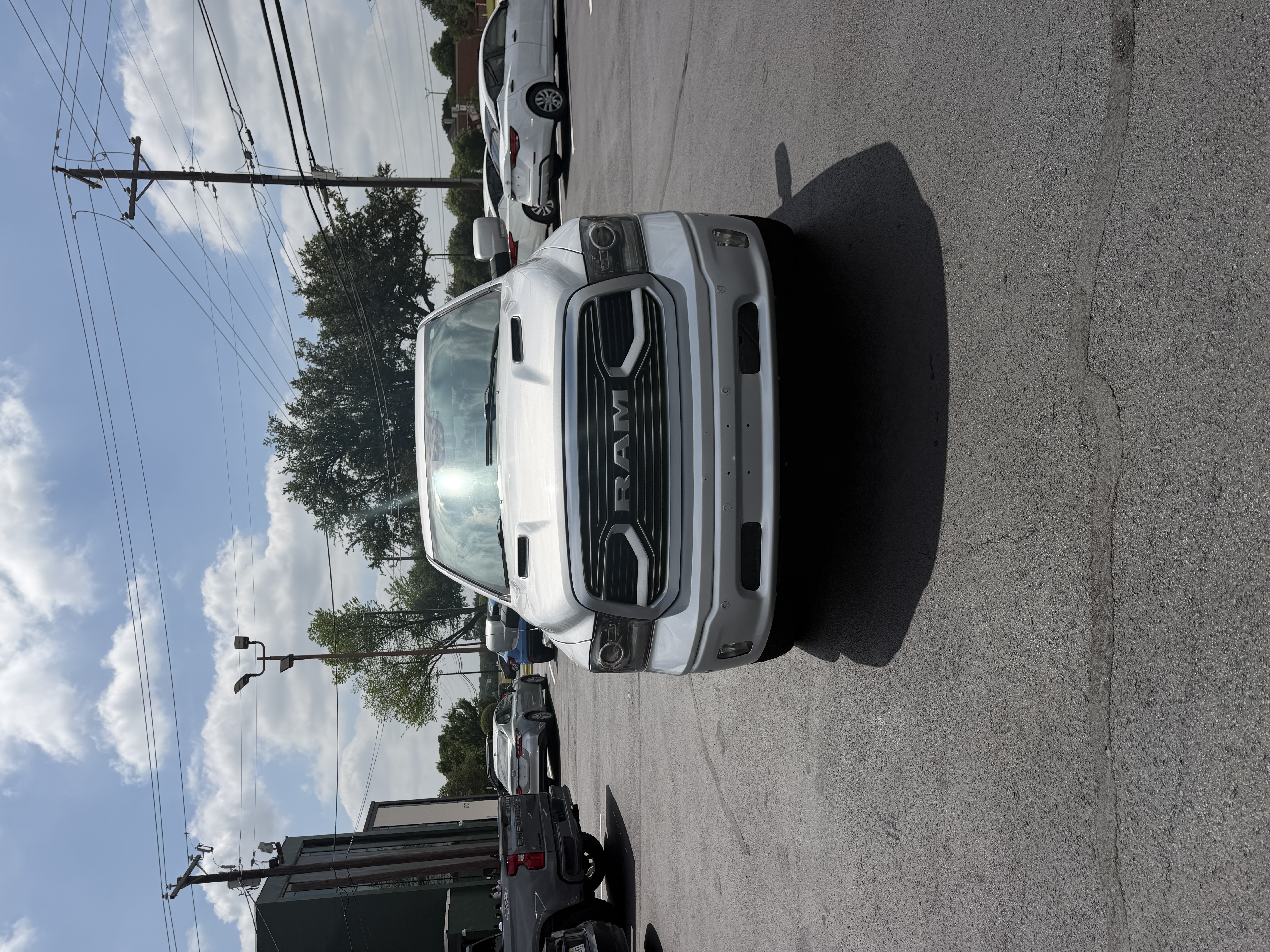 View vehicle photo 2