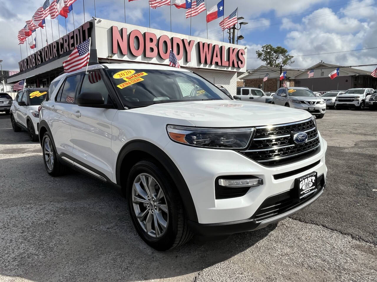 2020 Ford Explorer XLT RWD's photo