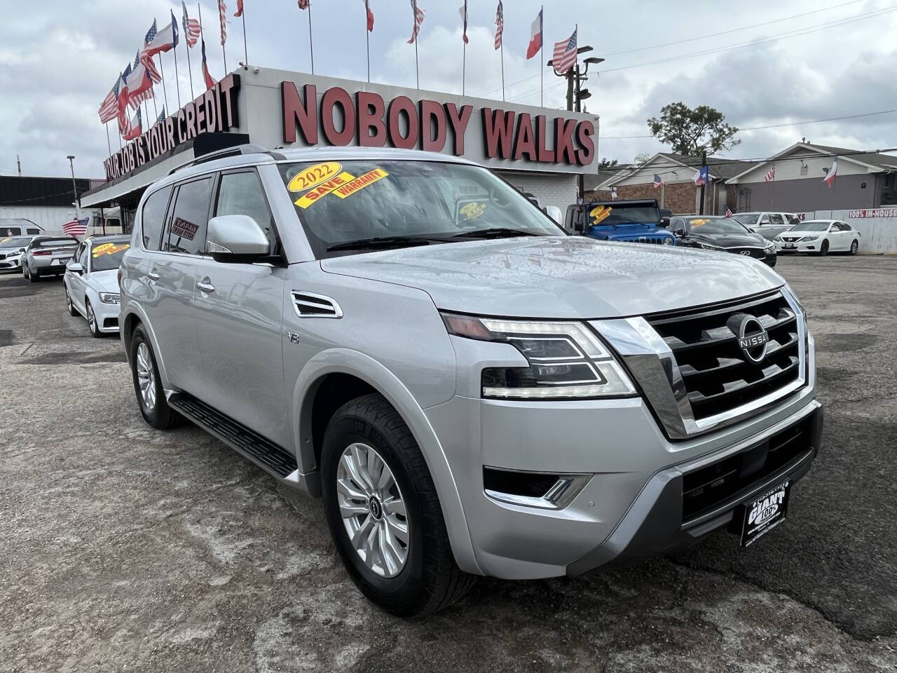 2022 Nissan Armada SV 4X2's photo