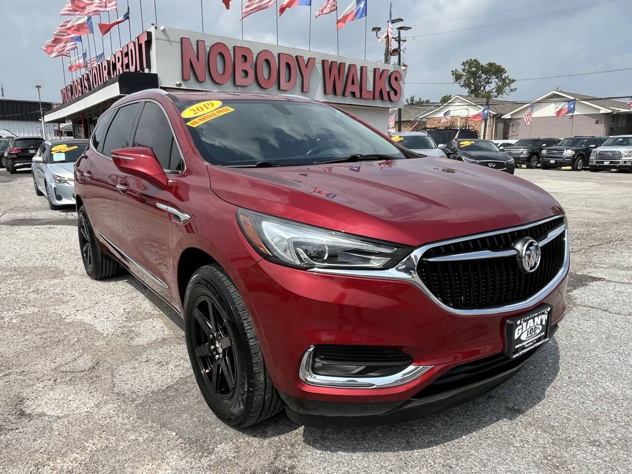 2019 Buick Enclave Essence's photo