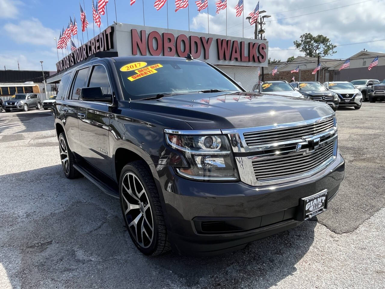 2017 Chevrolet Tahoe 2WD LS's photo