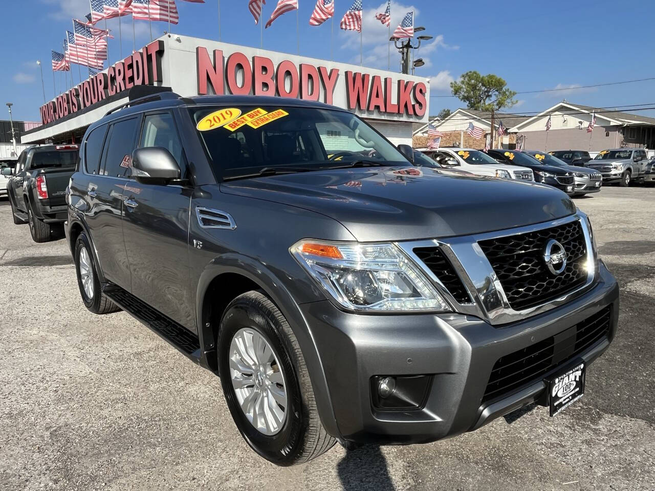 2019 Nissan Armada SV 4X2's photo