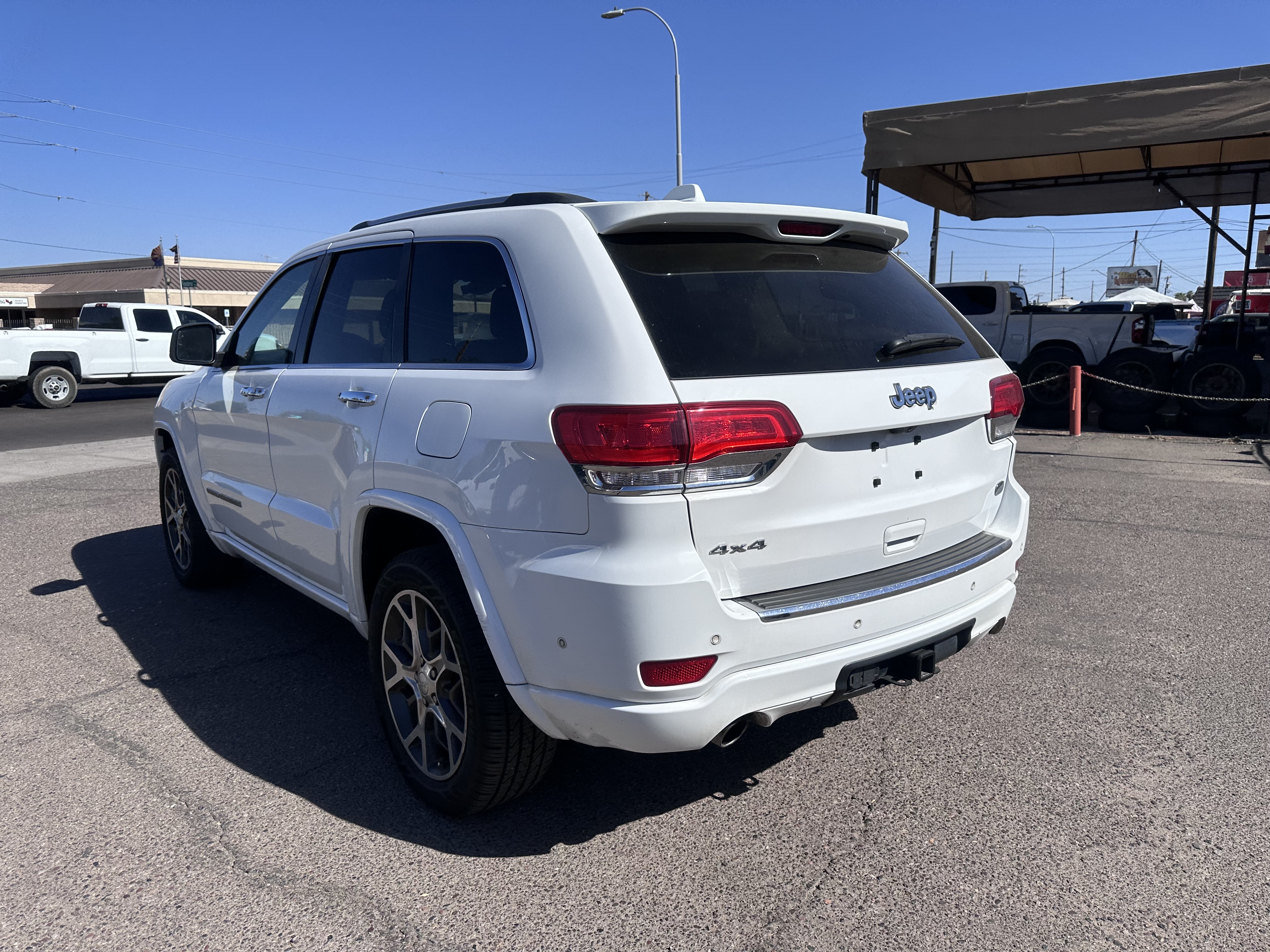 View vehicle photo 5