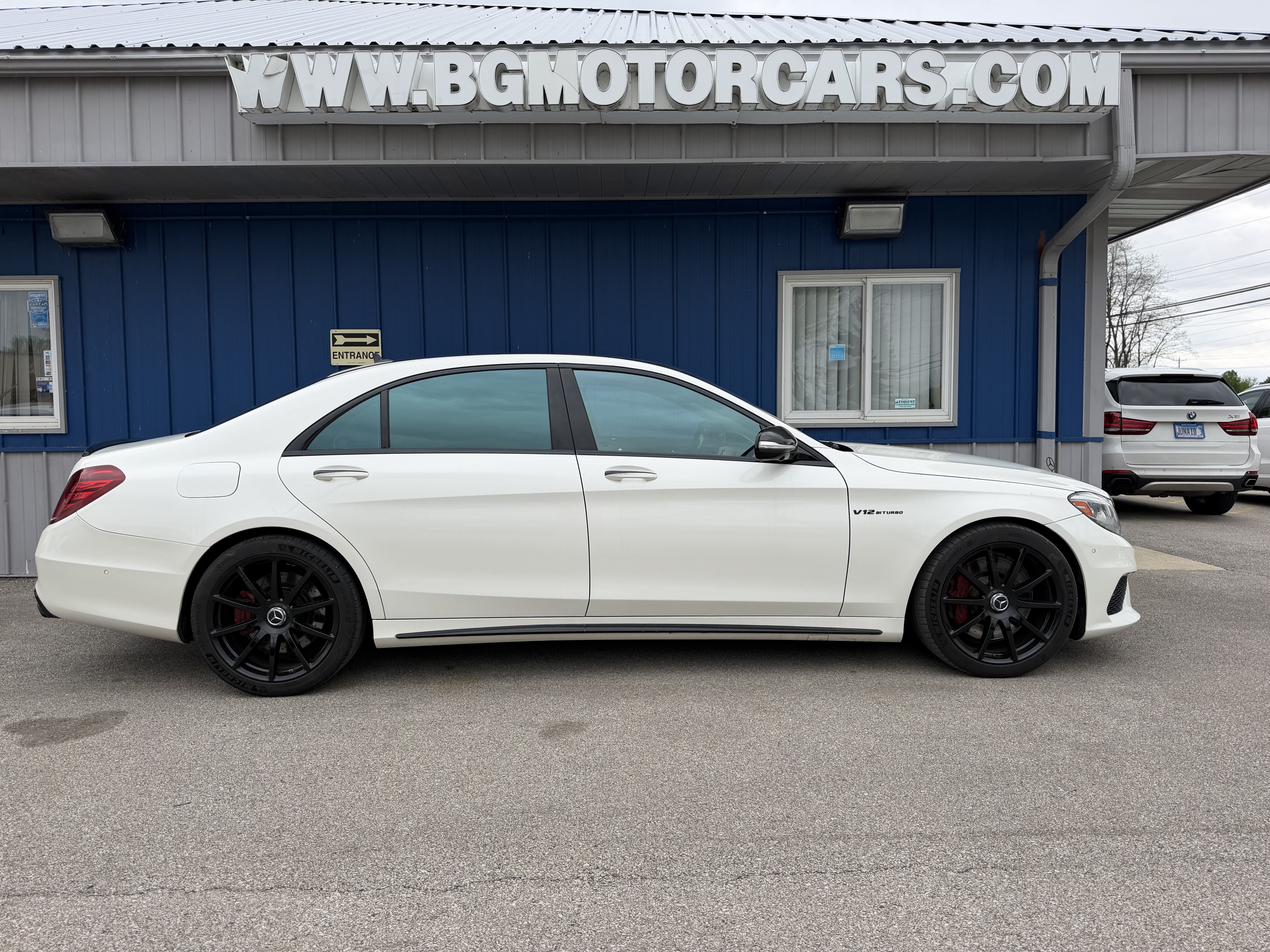 White 2015 Mercedes-Benz S-Class S 65 AMG Sedan Rear-Wheel Drive Automatic