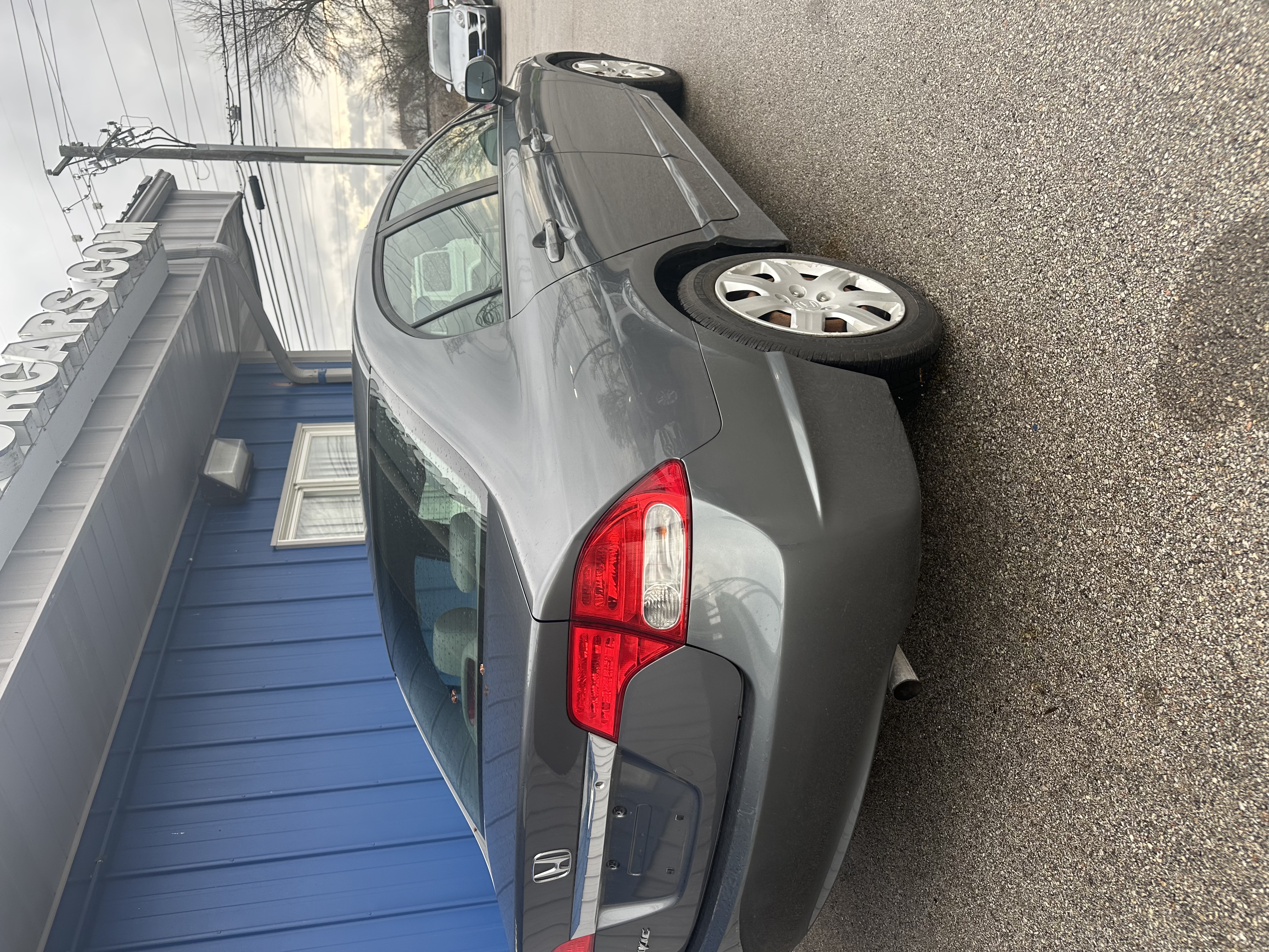 View vehicle photo 6