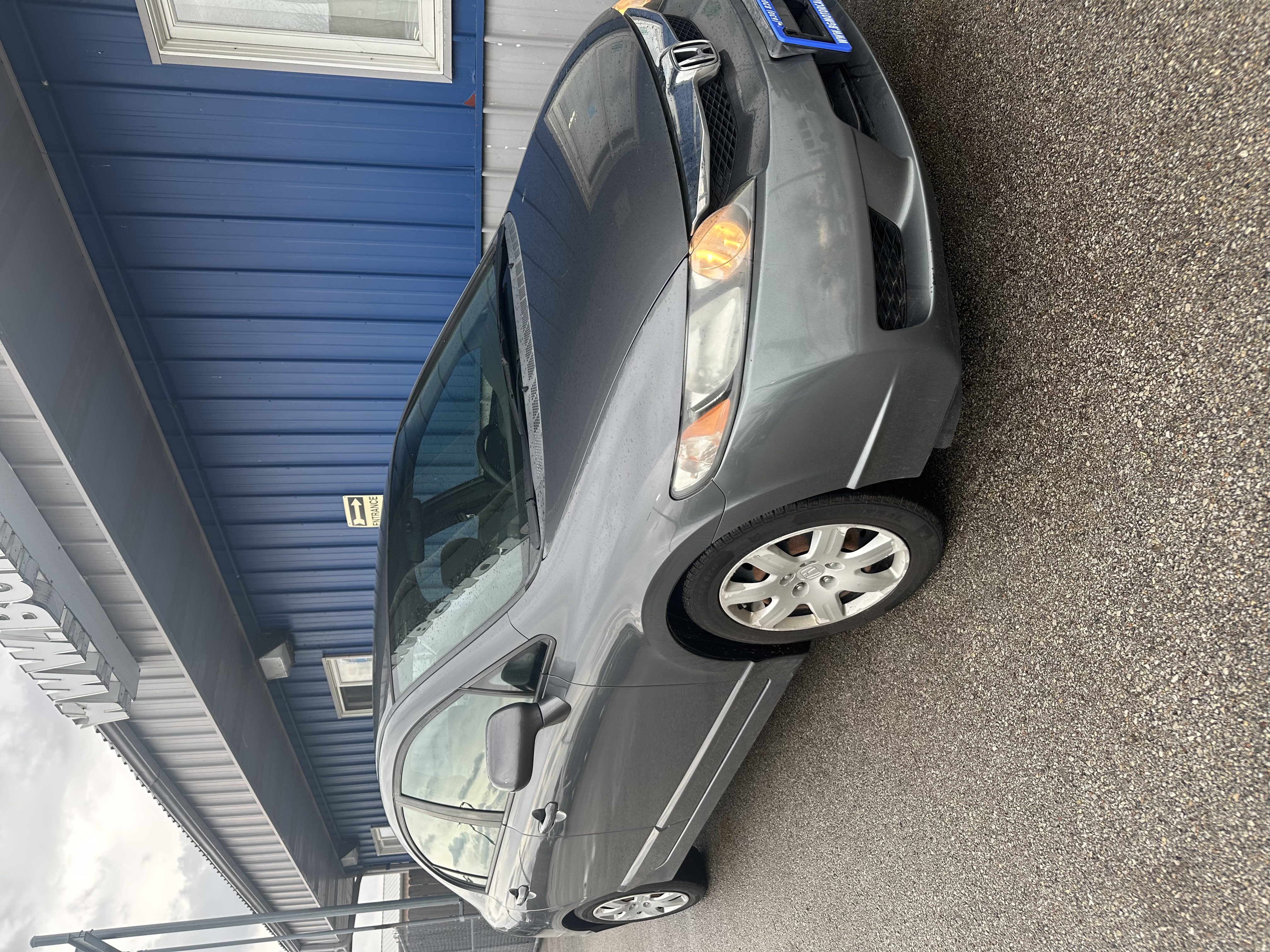 View vehicle photo 3