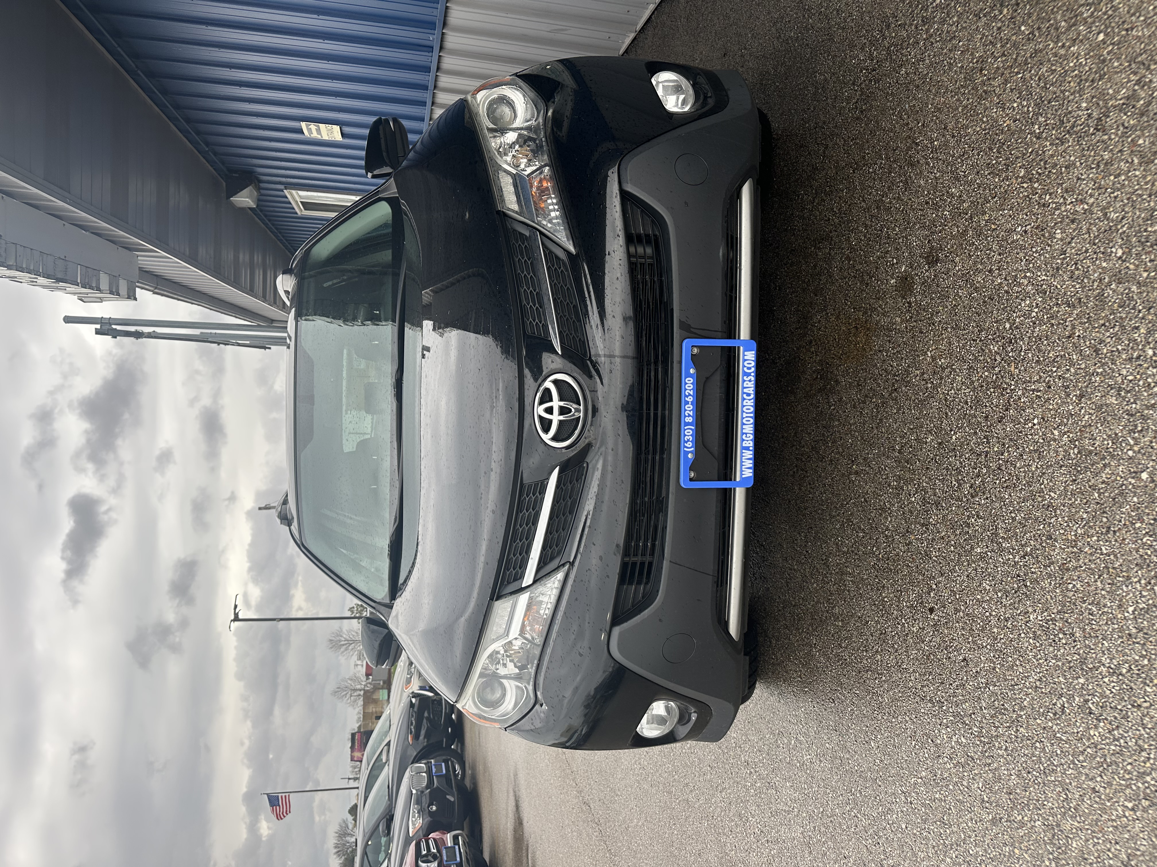 View vehicle photo 5