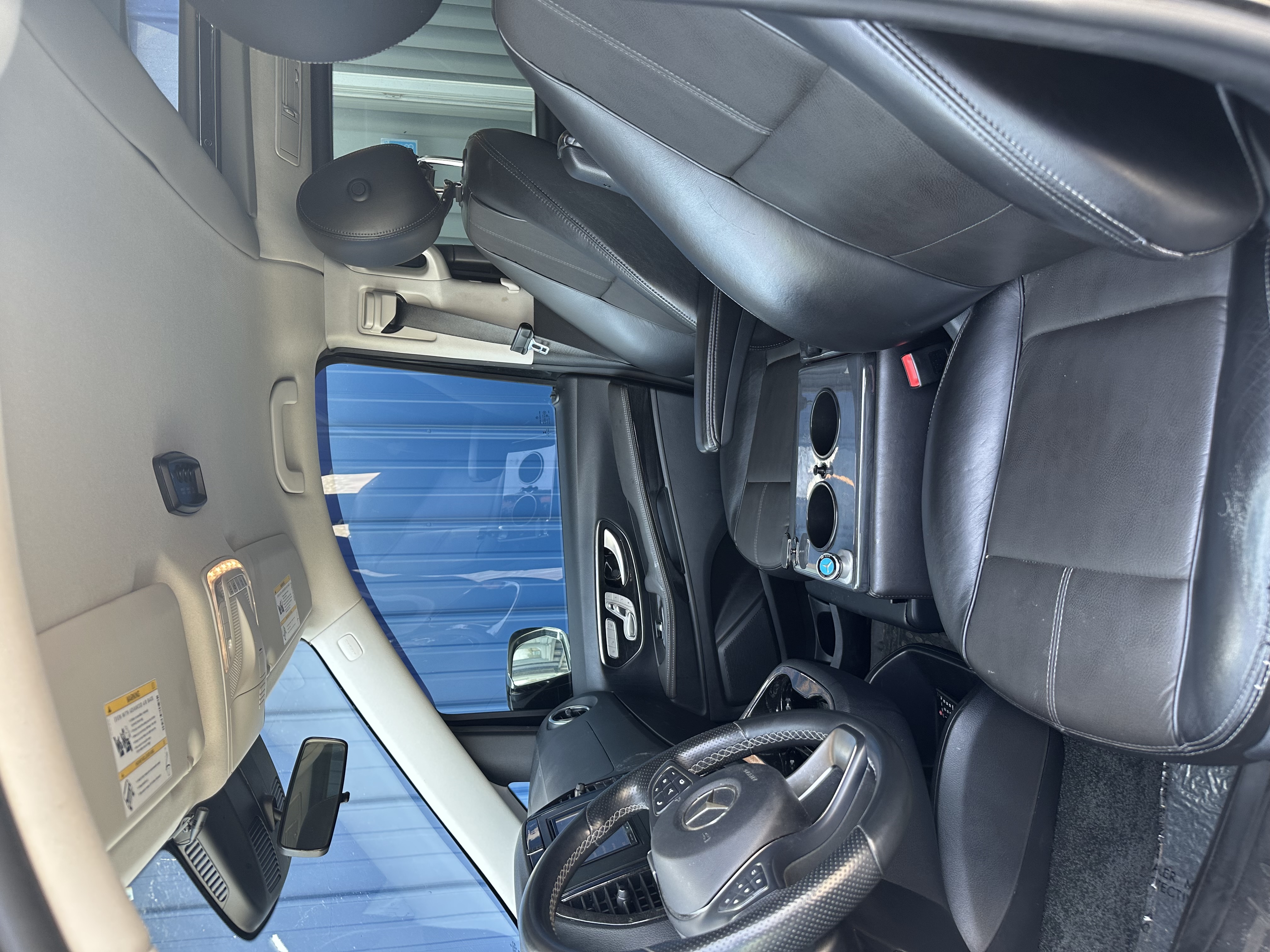 Black 2019 Mercedes-Benz Metris Passenger RWD Van Rear-Wheel Drive 7-Speed Automatic