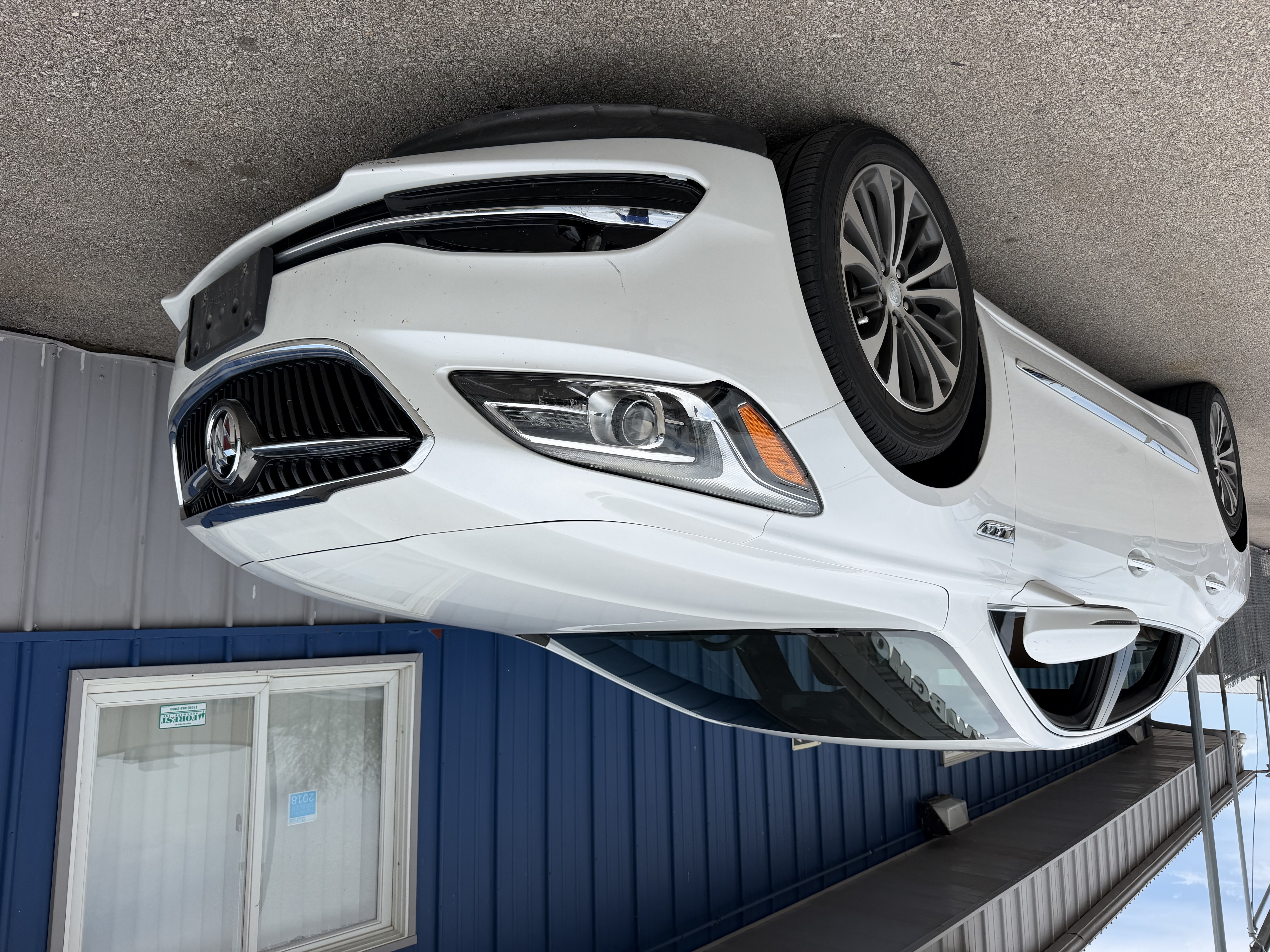 View vehicle photo 4