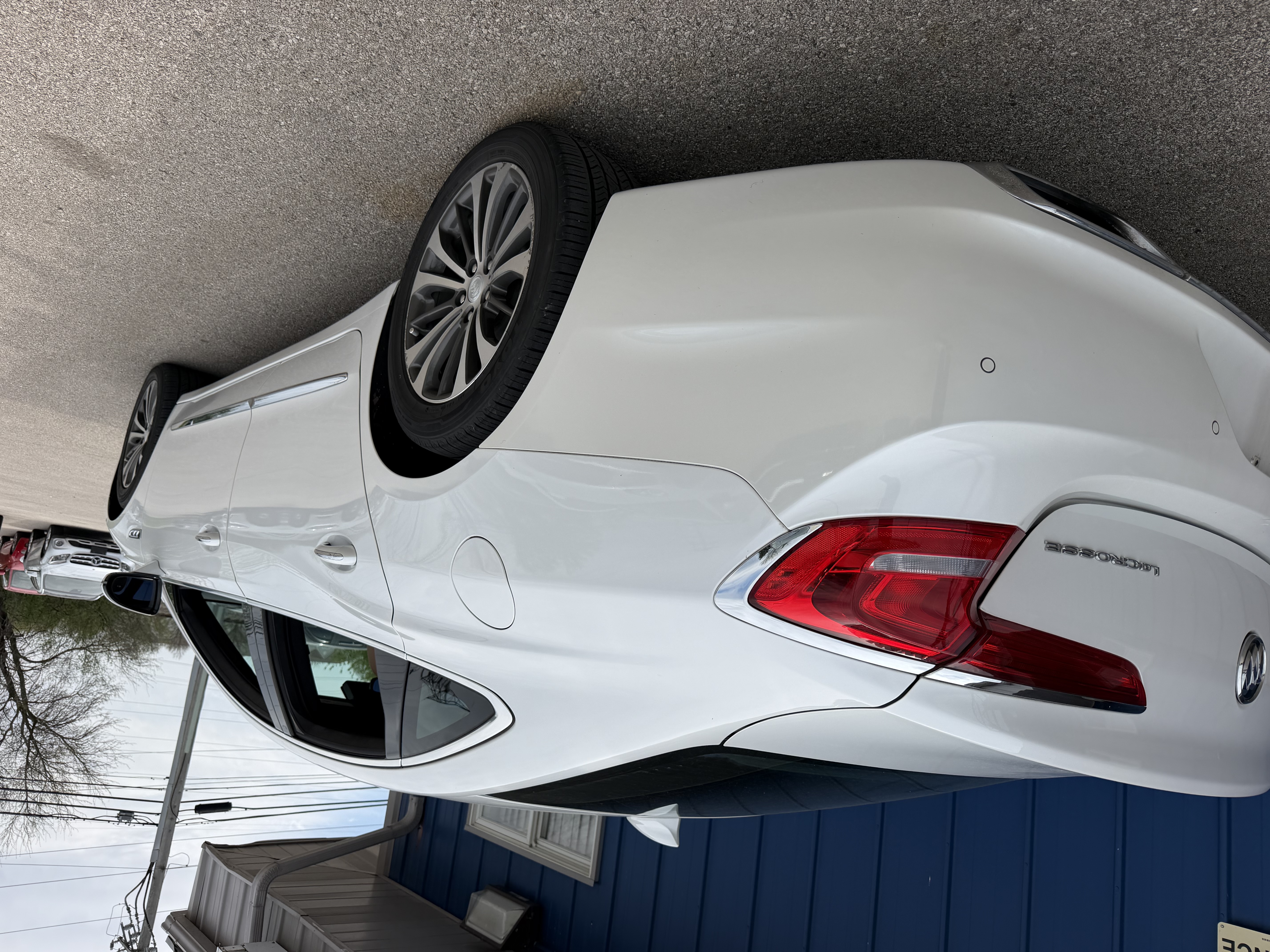 View vehicle photo 2