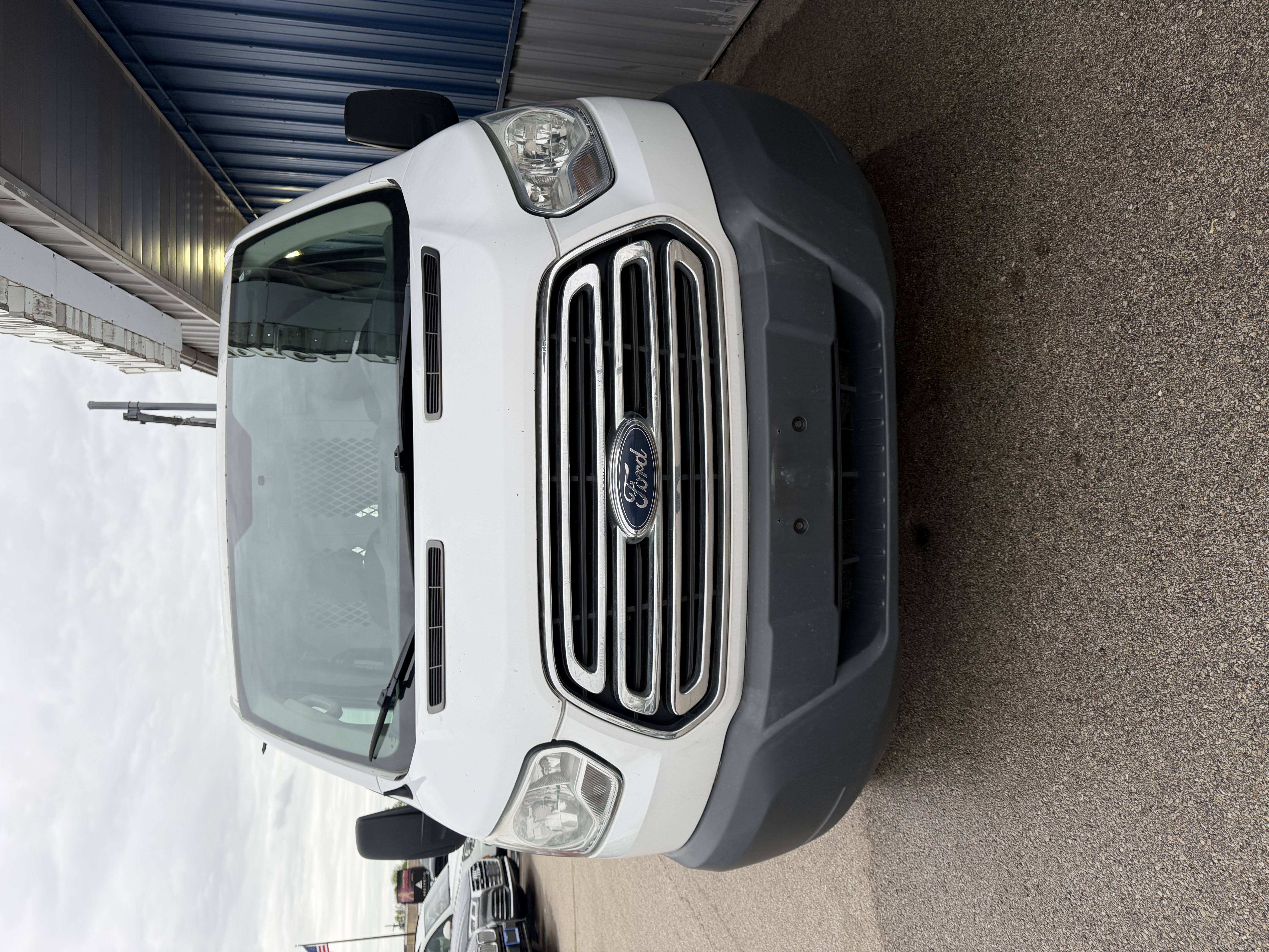 View vehicle photo 5