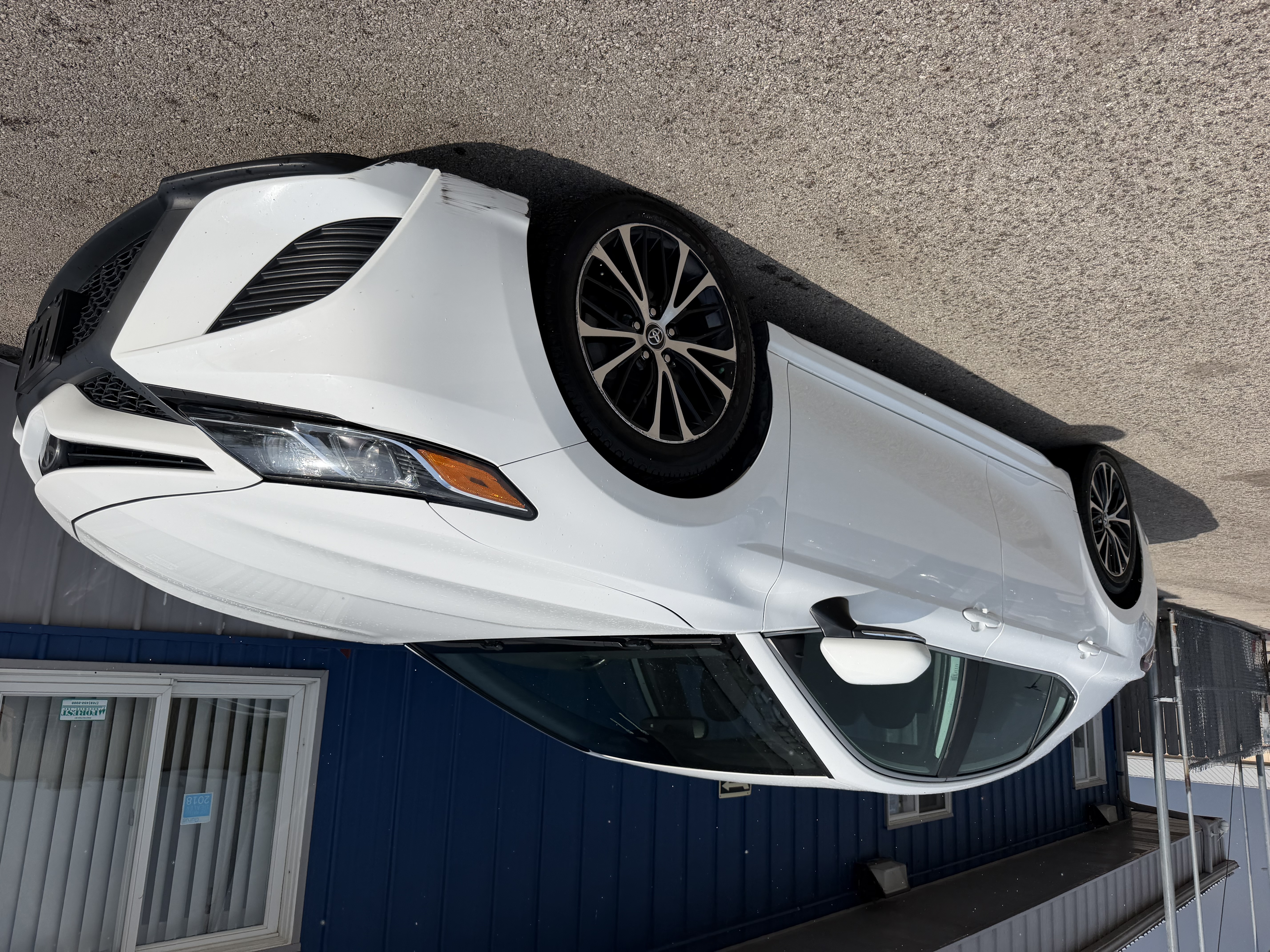 View vehicle photo 3