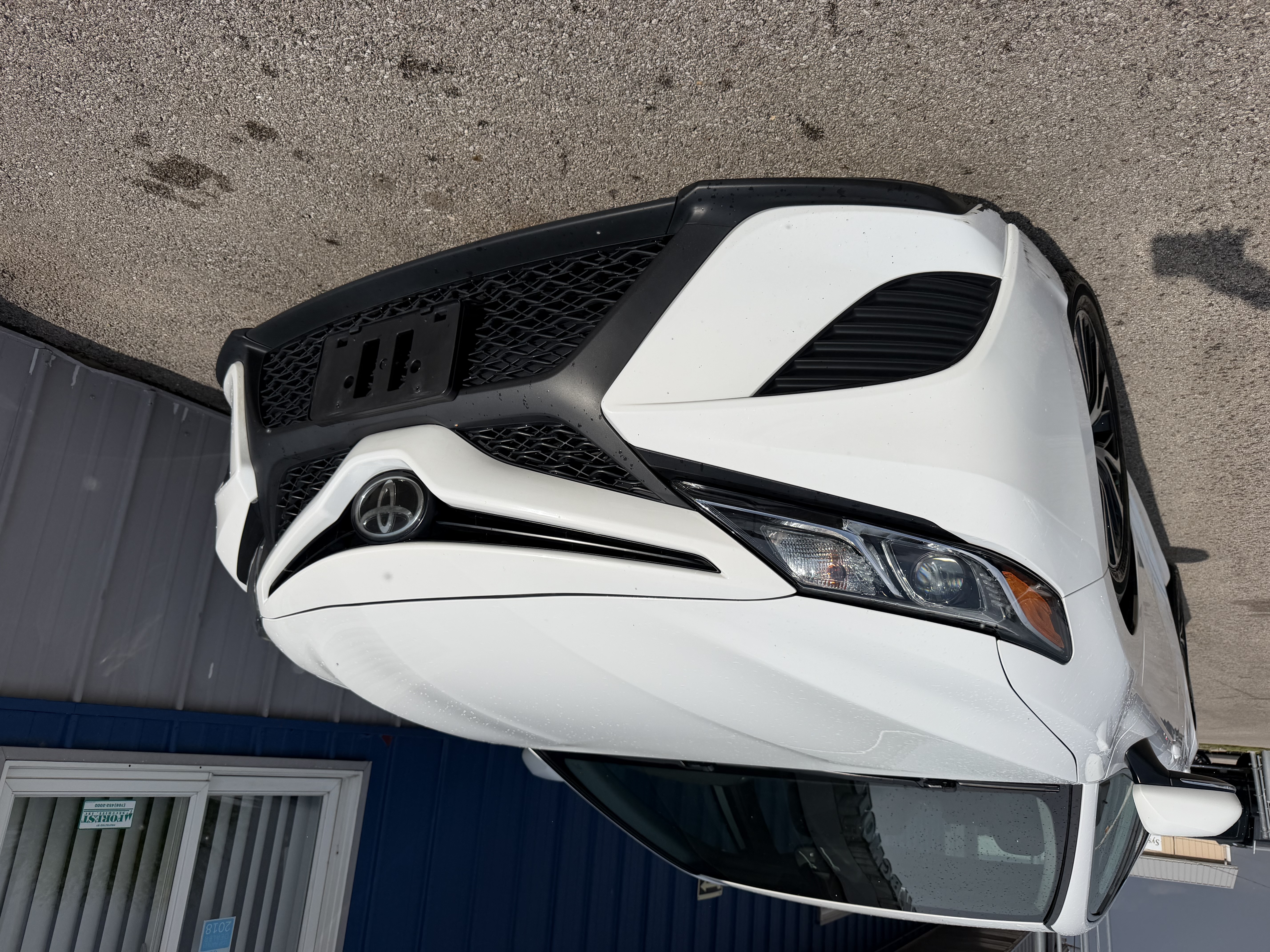View vehicle photo 4