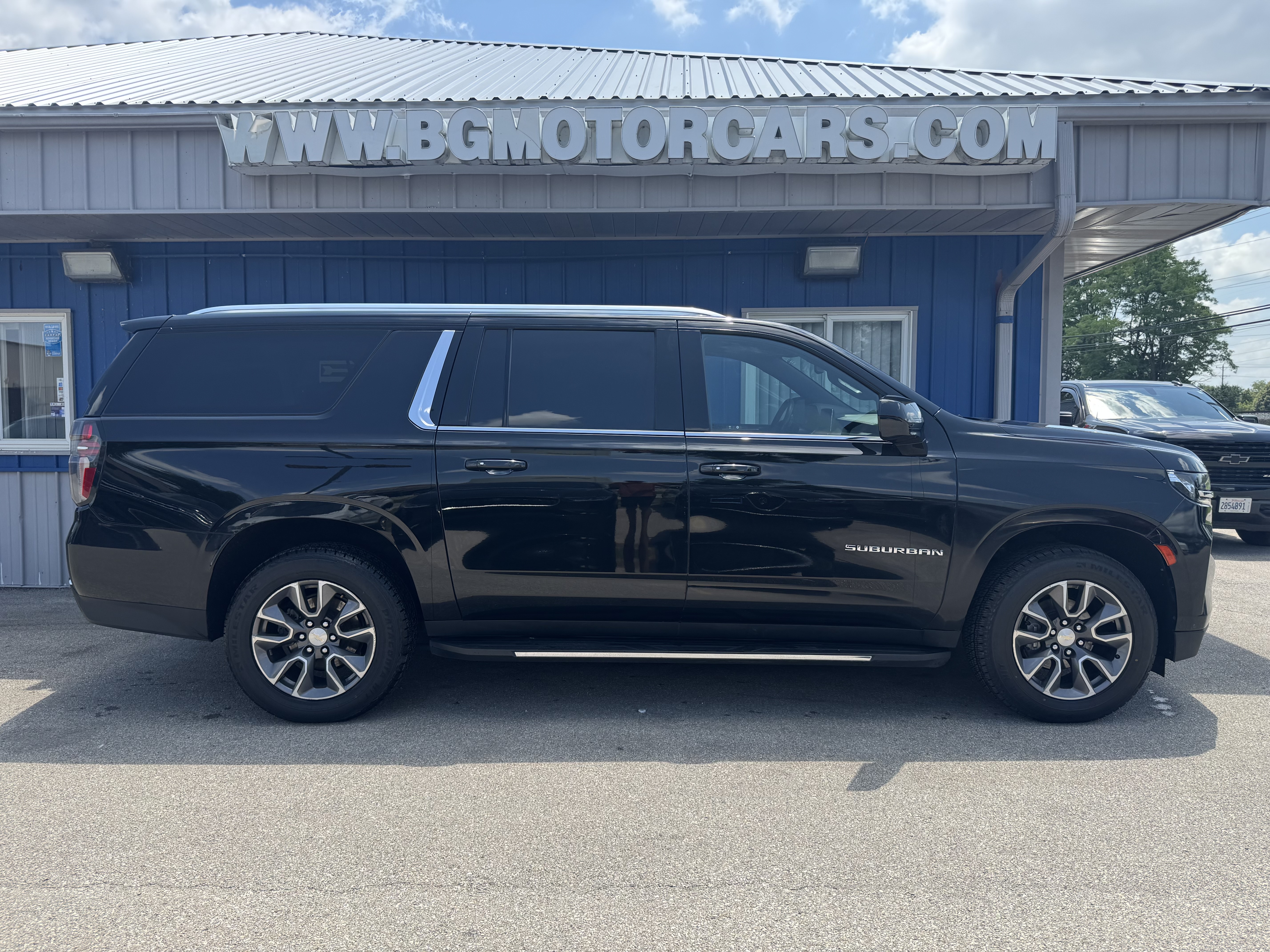 Black 2021 Chevrolet Suburban SUV / Crossover Four-Wheel Drive Automatic