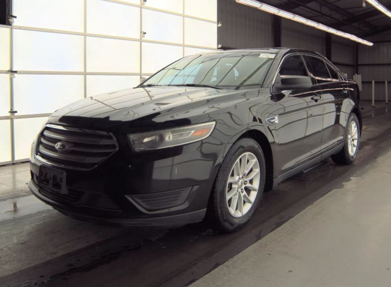 2014 Ford Taurus SE