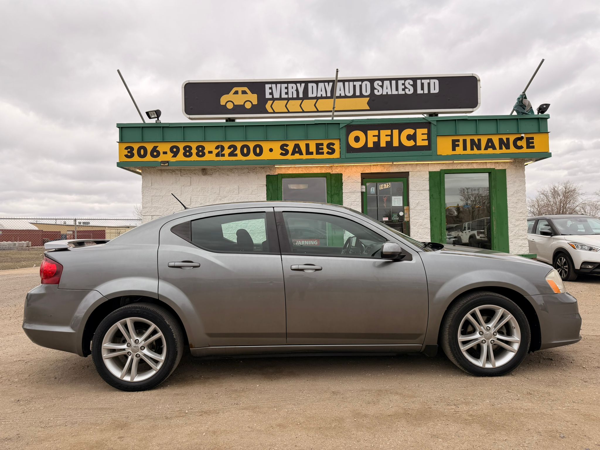 2013 Dodge Avenger SXT FWD