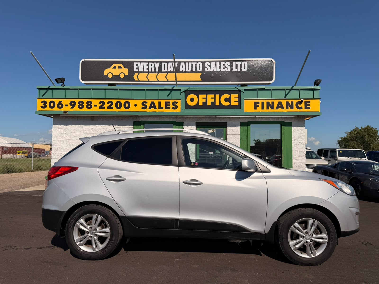 Silver 2012 Hyundai Tucson SUV / Crossover Front-Wheel Drive Automatic