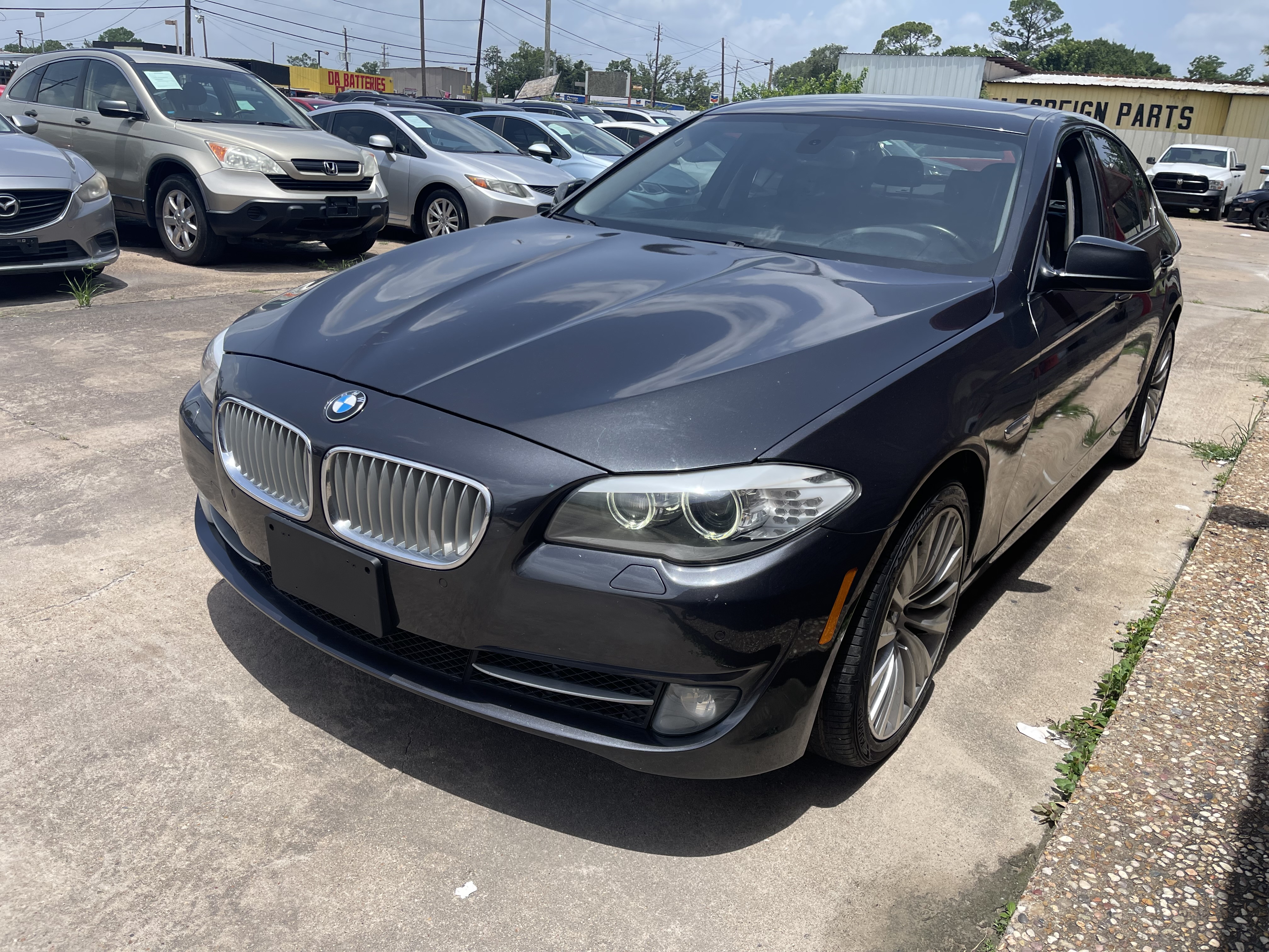 2011 BMW 5 Series 550i Sedan's photo