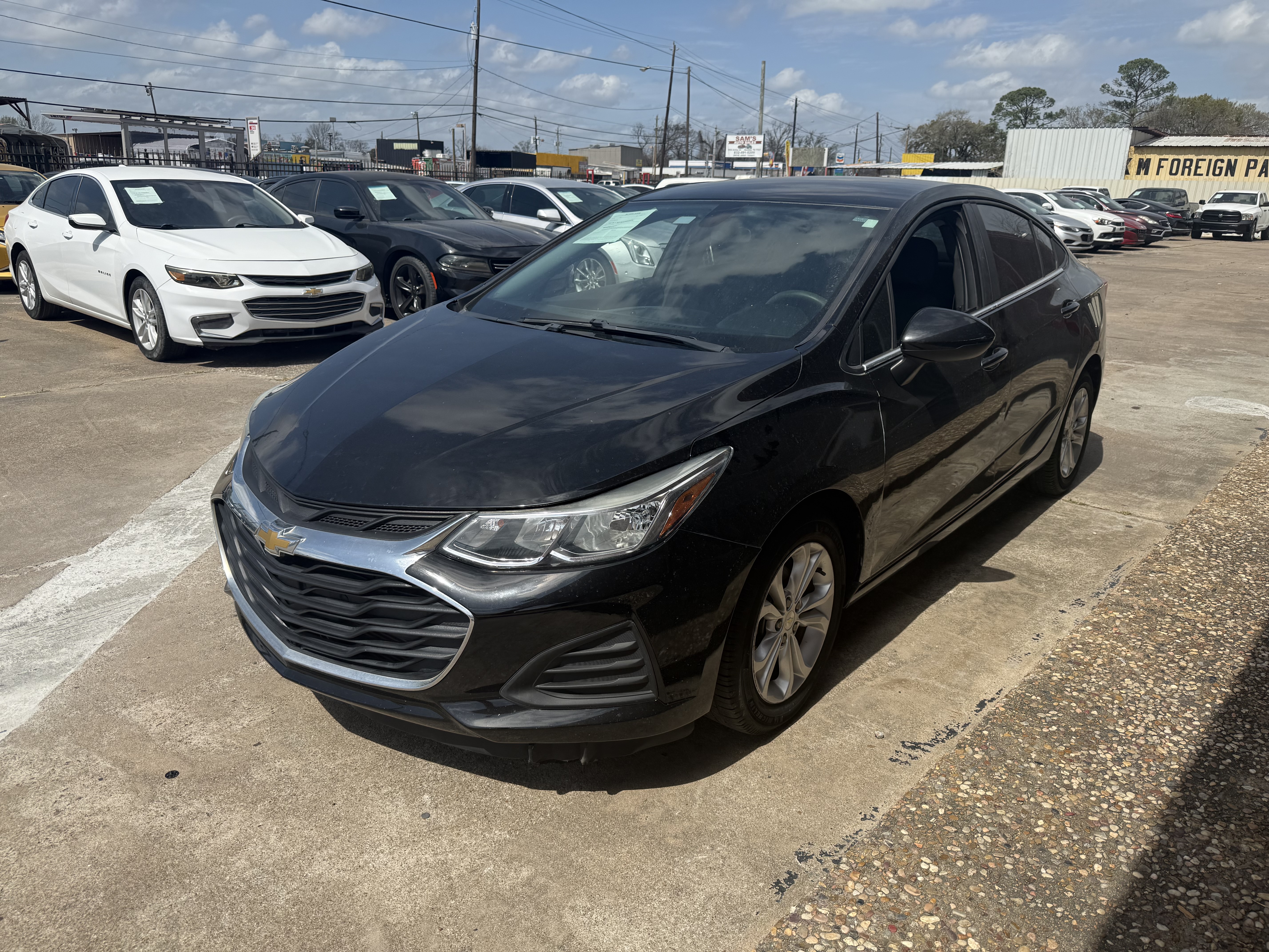 2019 Chevrolet Cruze LS Auto's photo