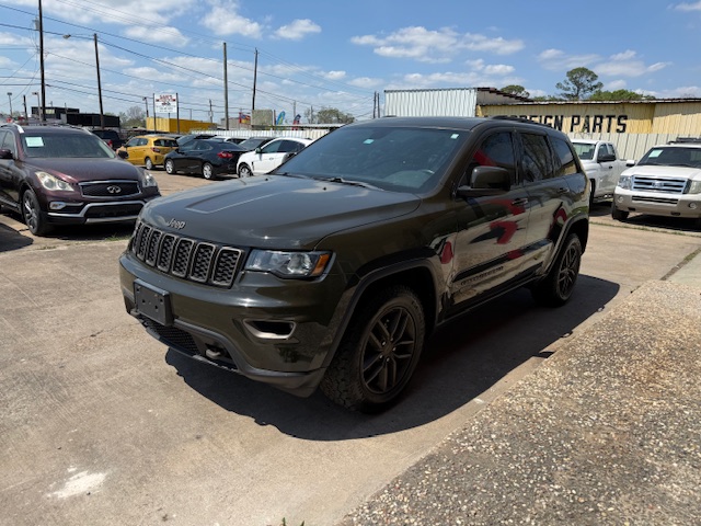 2017 Jeep Grand Cherokee Laredo 75th Anniversary Edition 4WD's photo