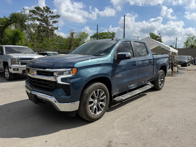 2024 Chevrolet Silverado 1500 LT Crew Cab Short Box's photo