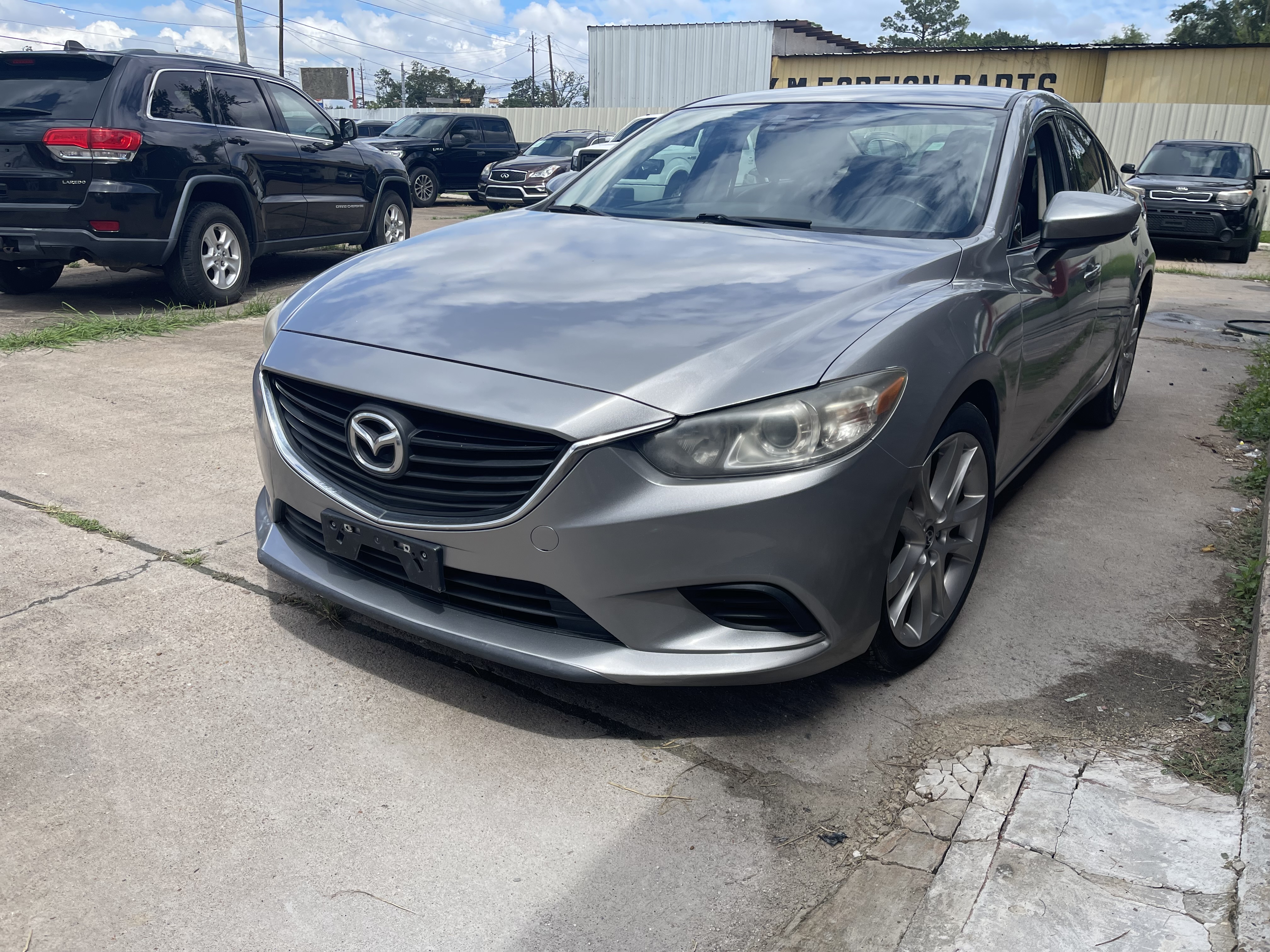 2014 Mazda EZ-6 i Sport Auto's photo