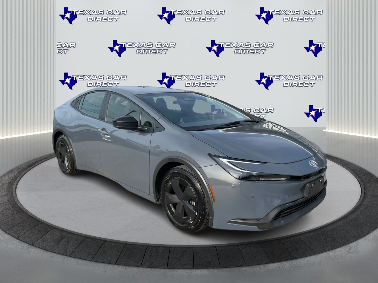 2024 Toyota Prius LE (Natl)