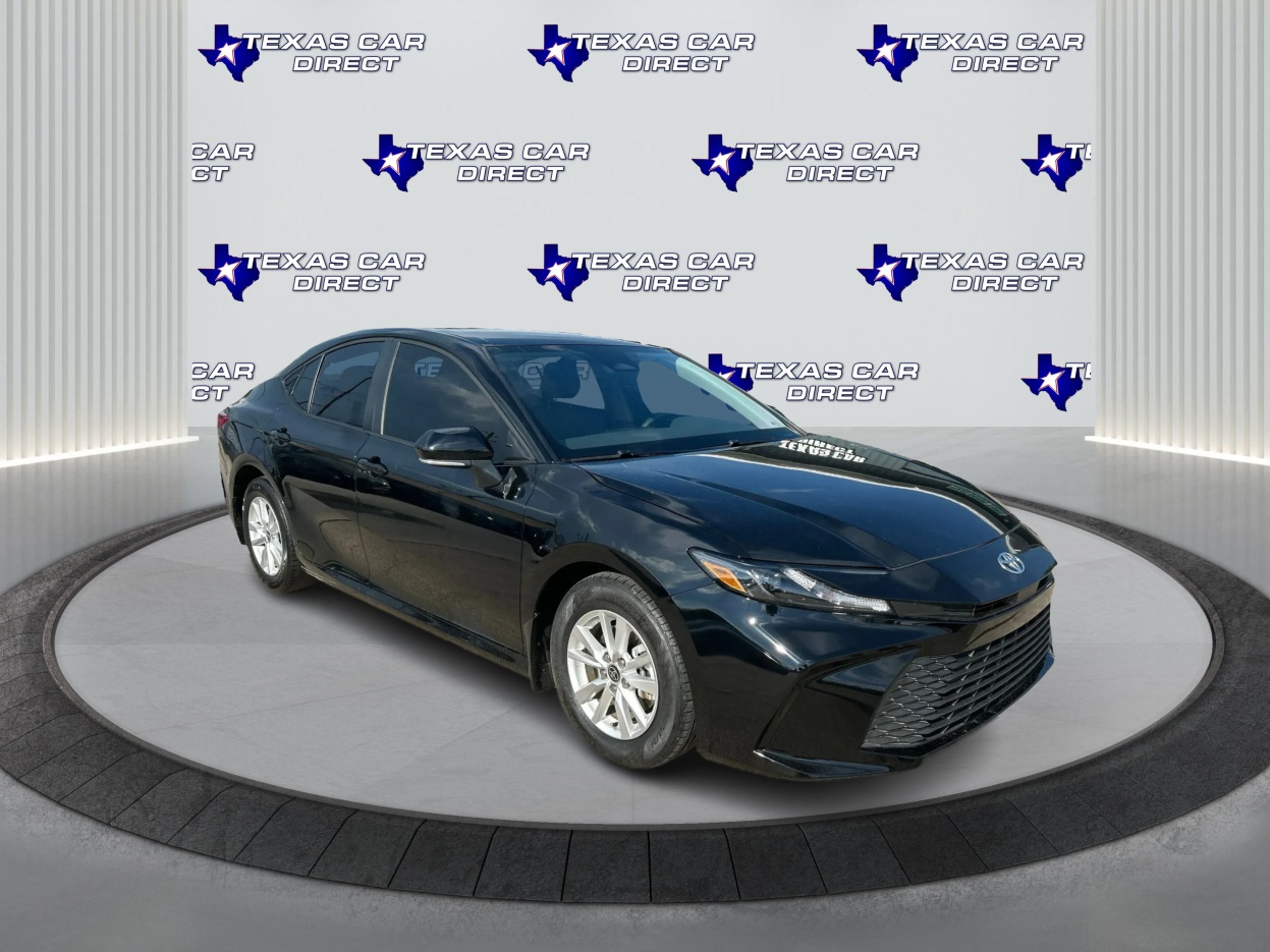 2025 Toyota Camry LE (Natl)