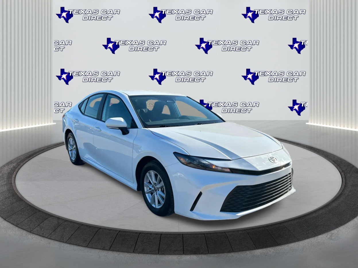 2025 Toyota Camry LE (Natl)