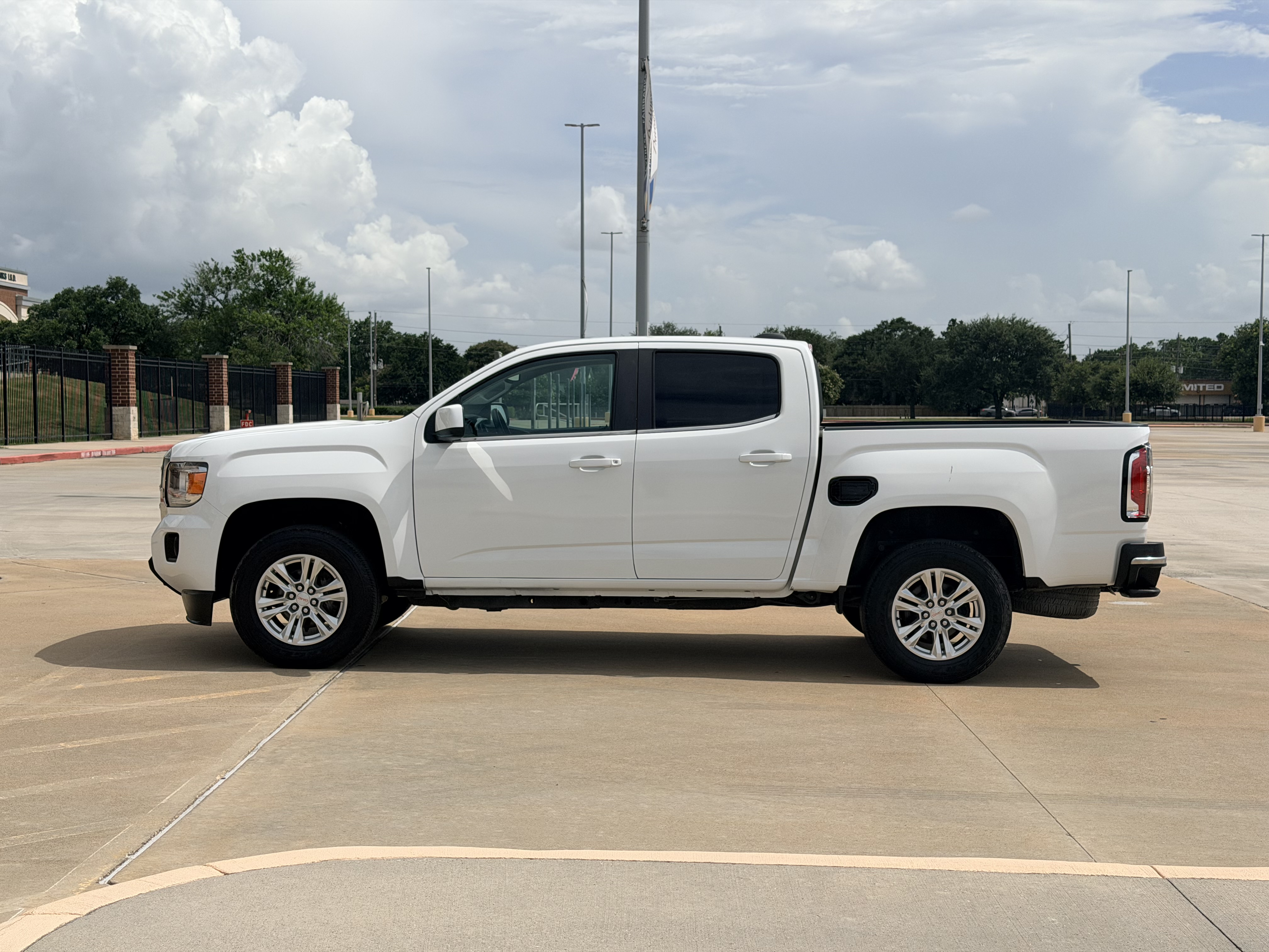 White 2019 GMC Canyon Pickup Truck 4X2 Automatic