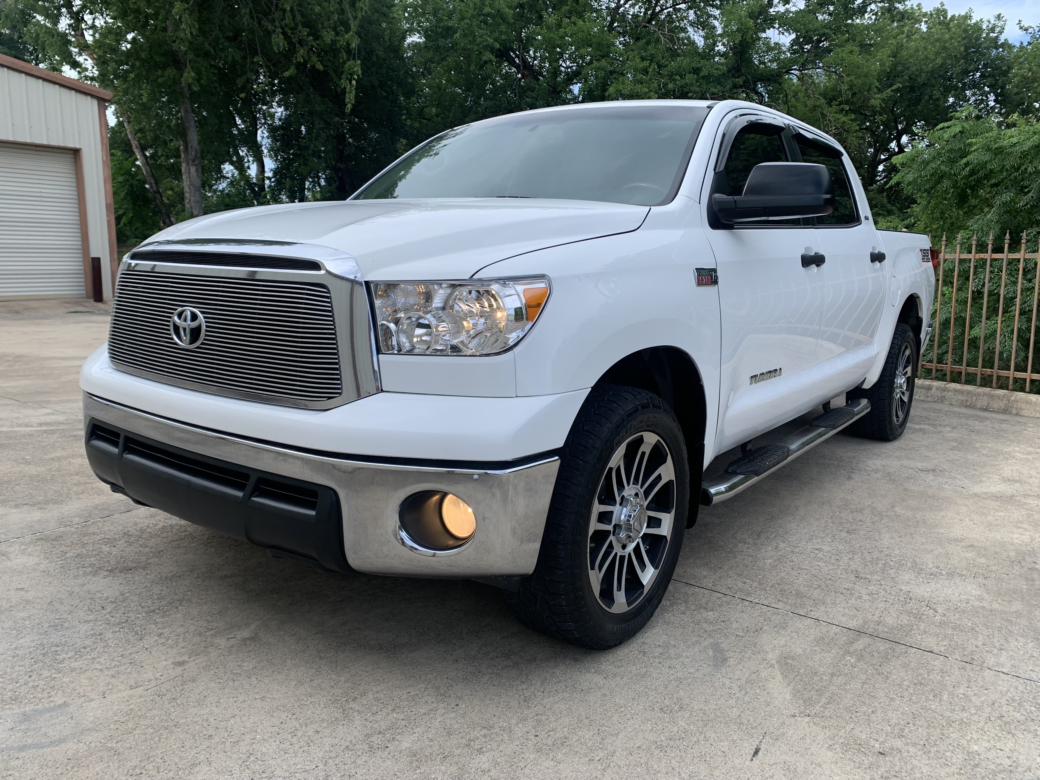 2012 Toyota Tundra Tundra Grade CrewMax 5.7L 4WD