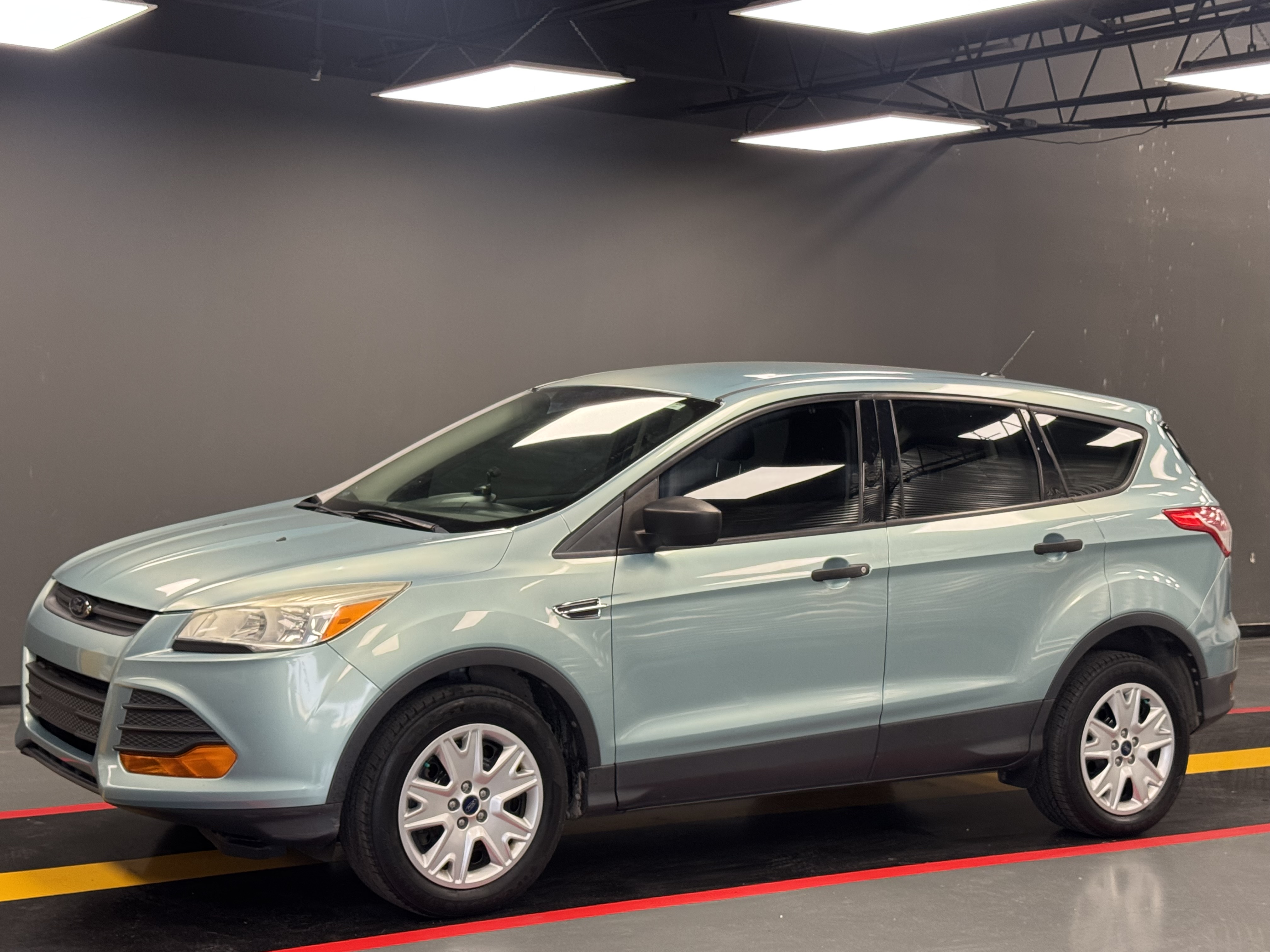 Blue 2013 Ford Escape SUV / Crossover Front-Wheel Drive Automatic