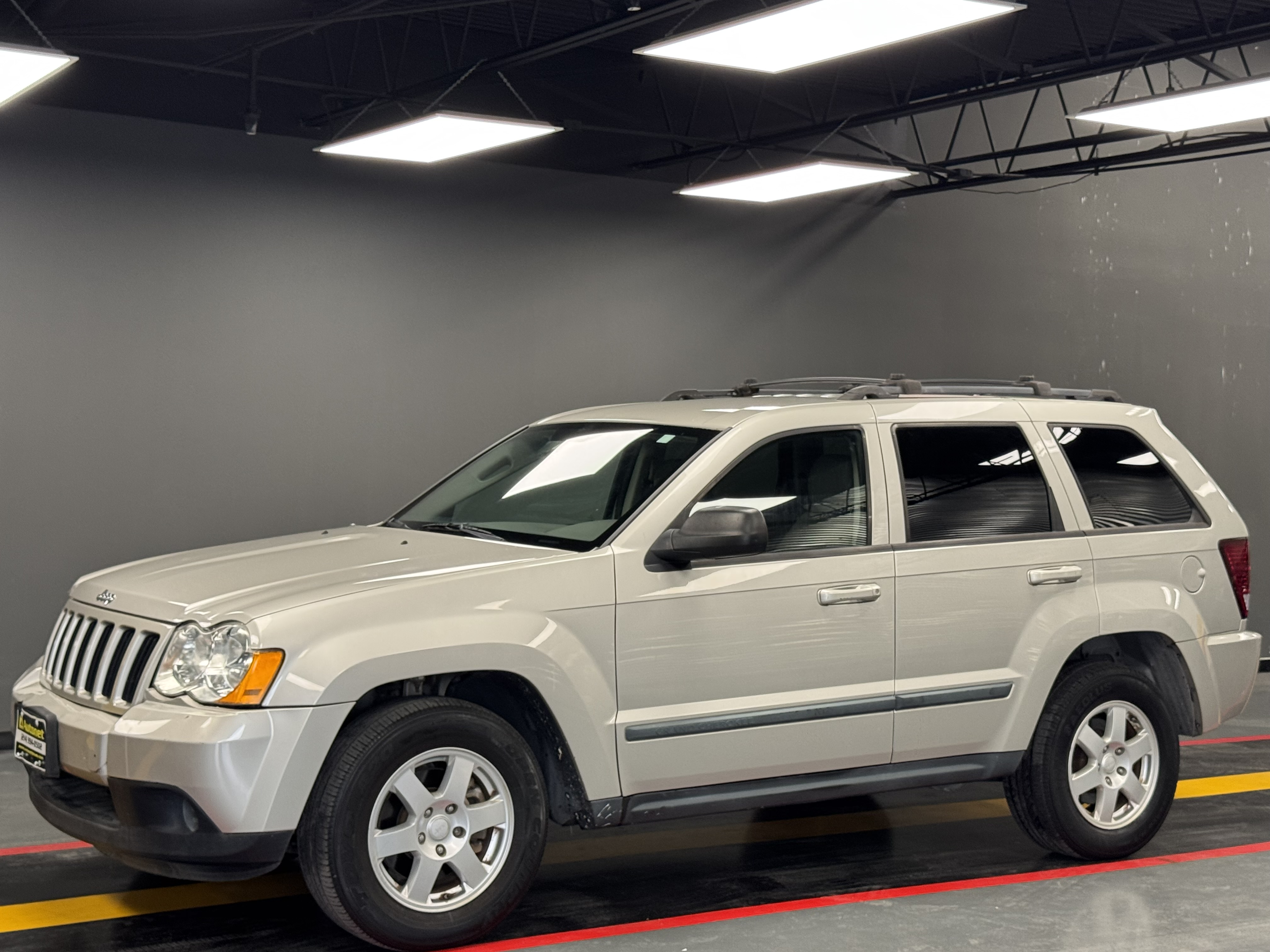 Silver 2009 Jeep Grand Cherokee SUV / Crossover 4X2 Automatic