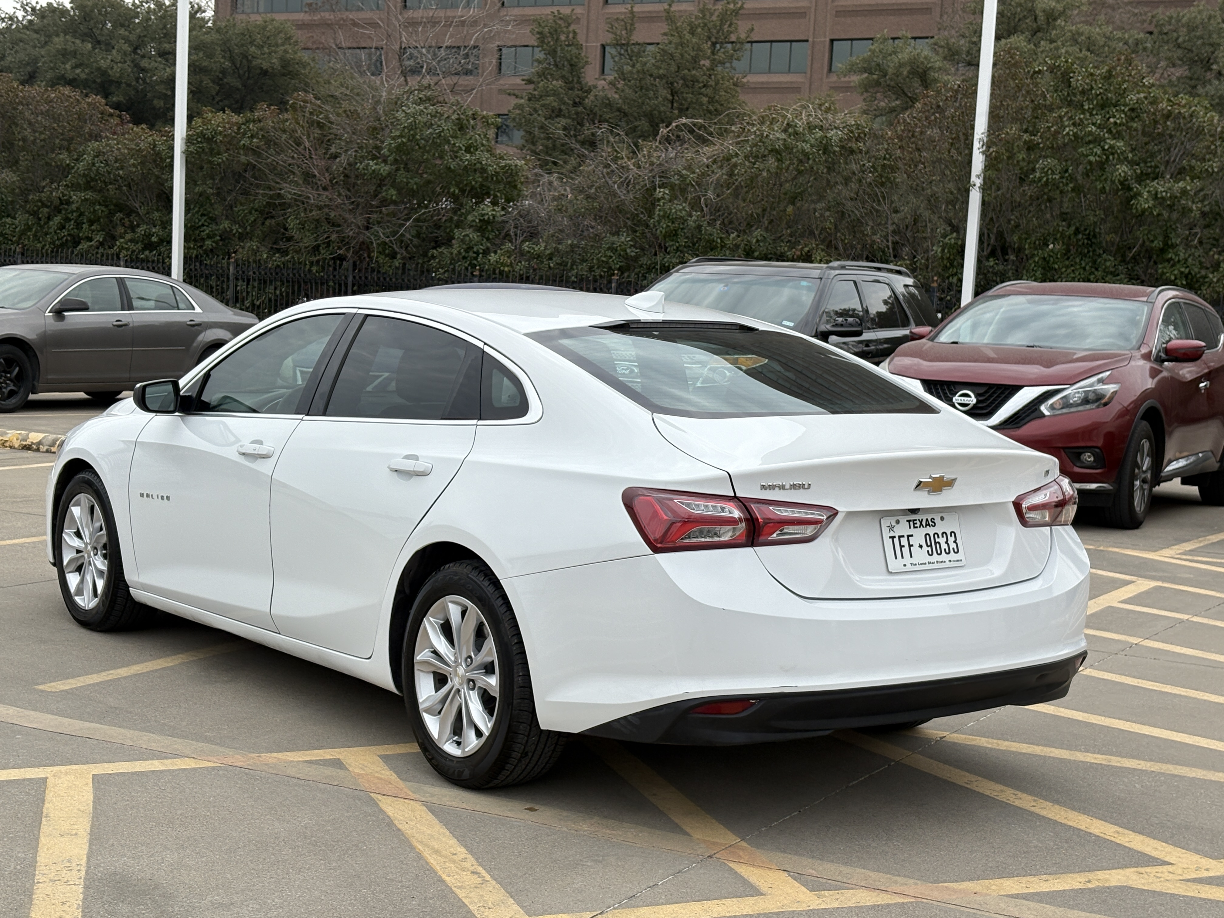 View vehicle photo 6
