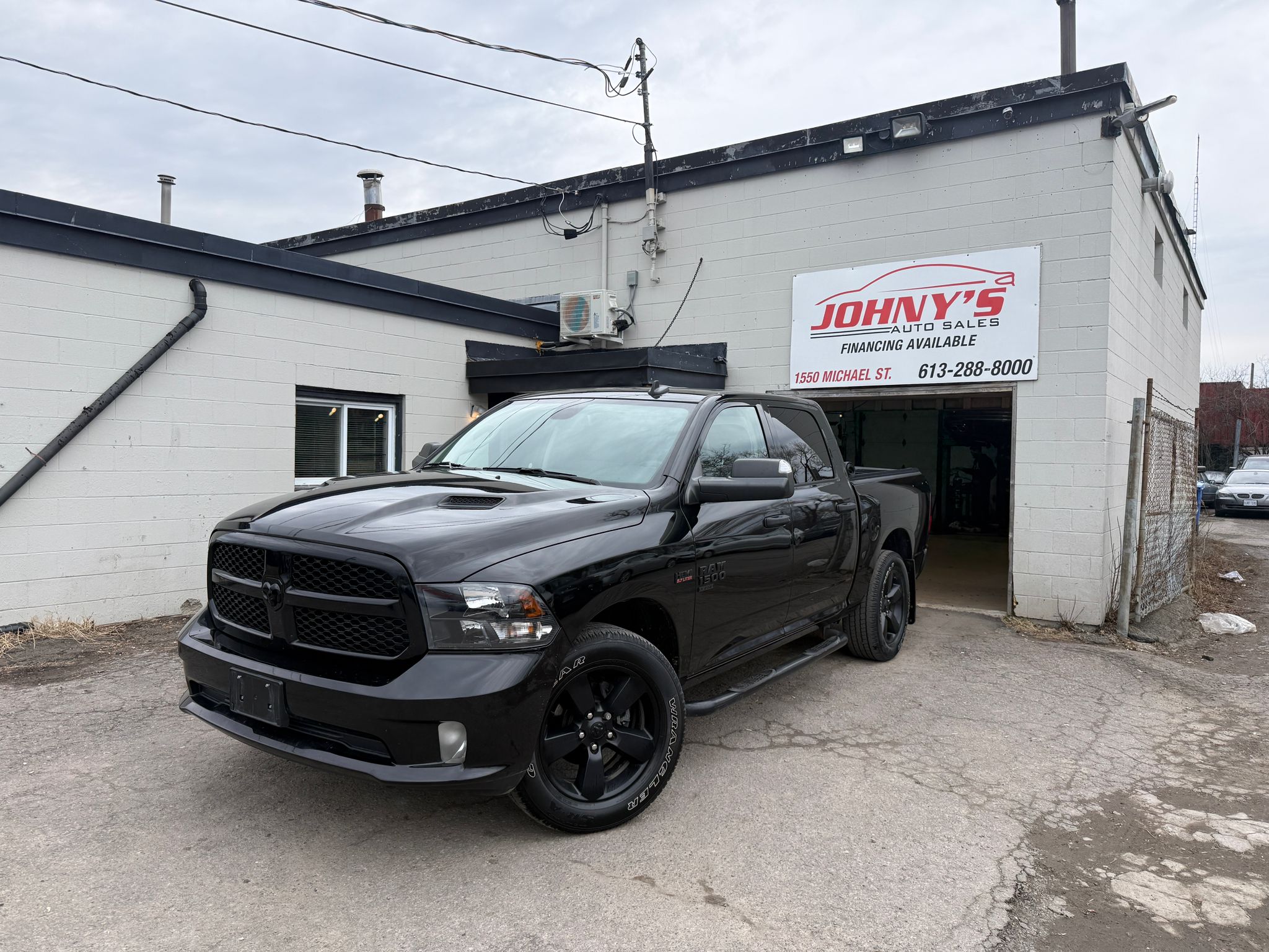 RAM 1500 Classic Express Crew Cab 4WD 2022