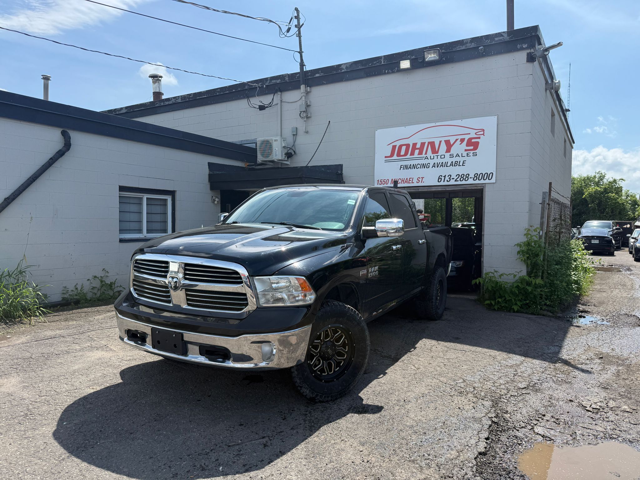 - 2014 RAM 1500 Pickup Truck Four-Wheel Drive Automatic