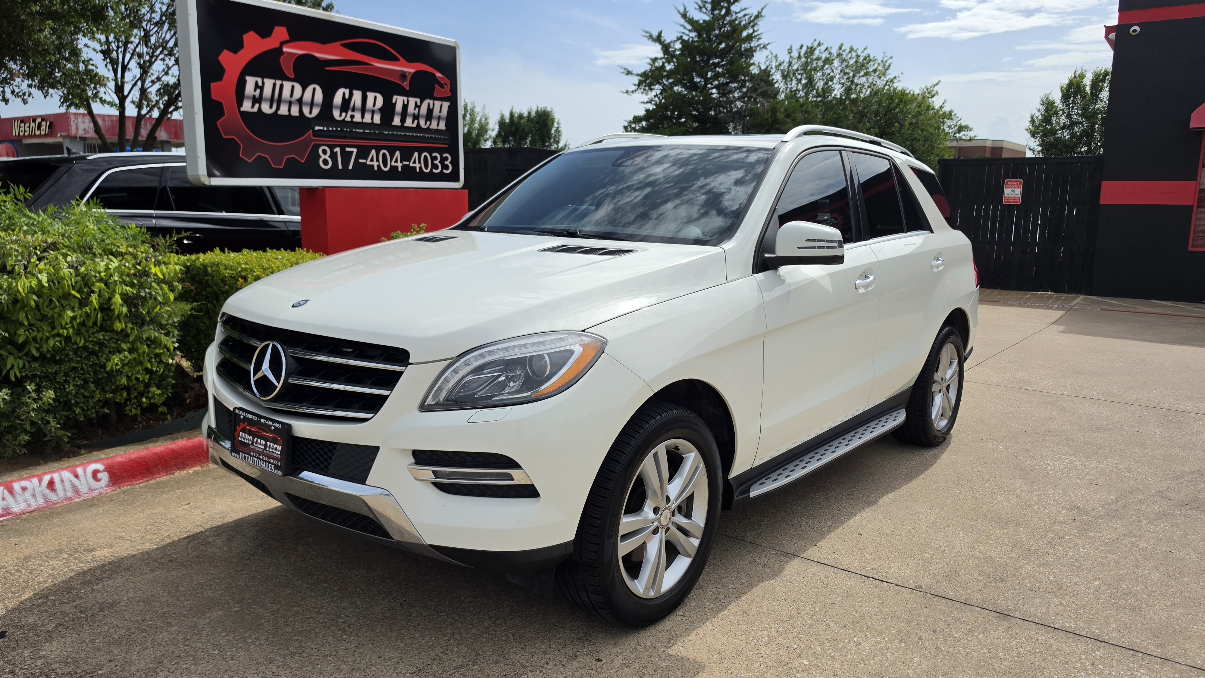 White 2013 Mercedes-Benz M-Class SUV / Crossover All-Wheel Drive Automatic