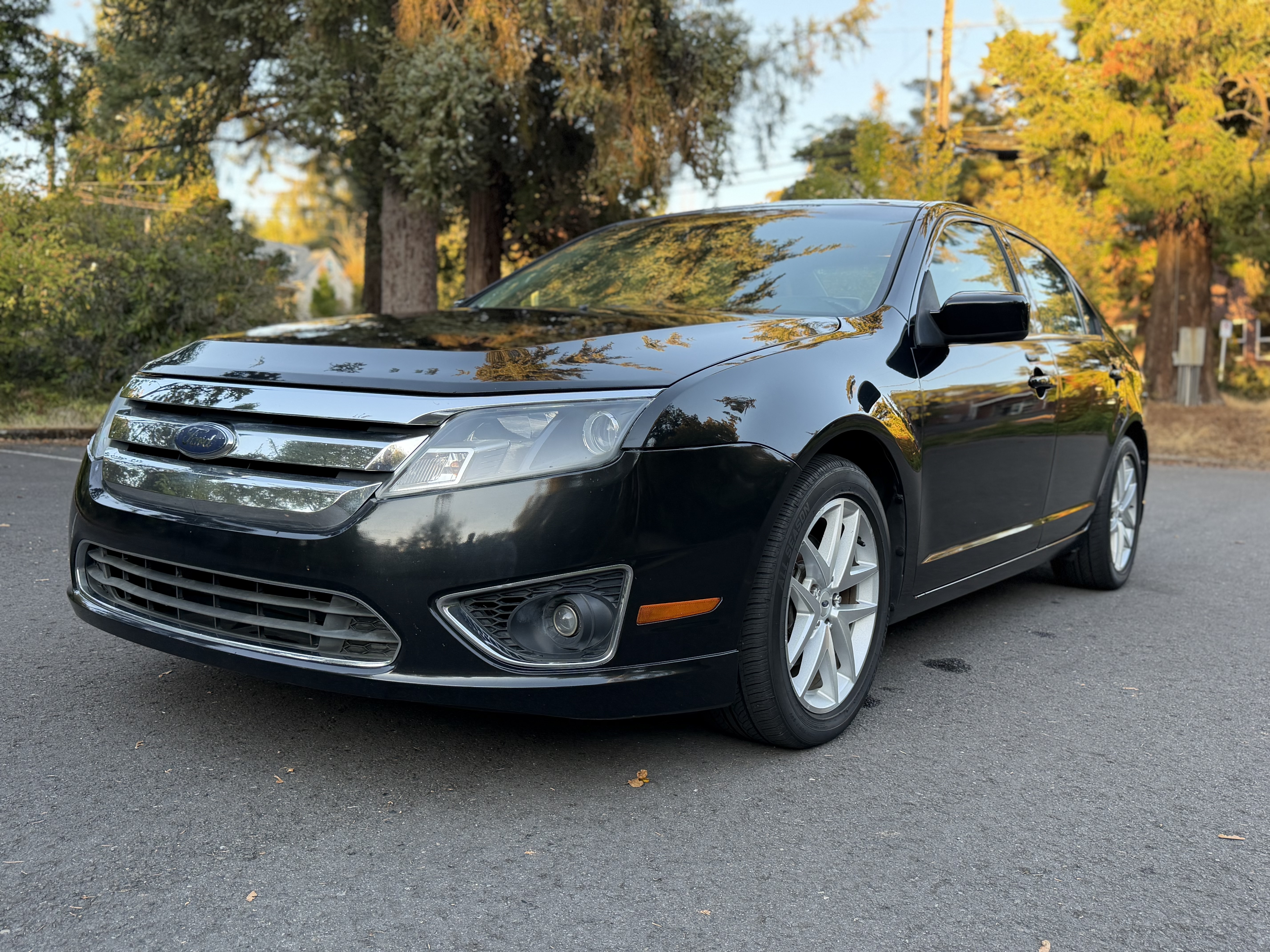 Black 2010 Ford Fusion Sedan Front-Wheel Drive