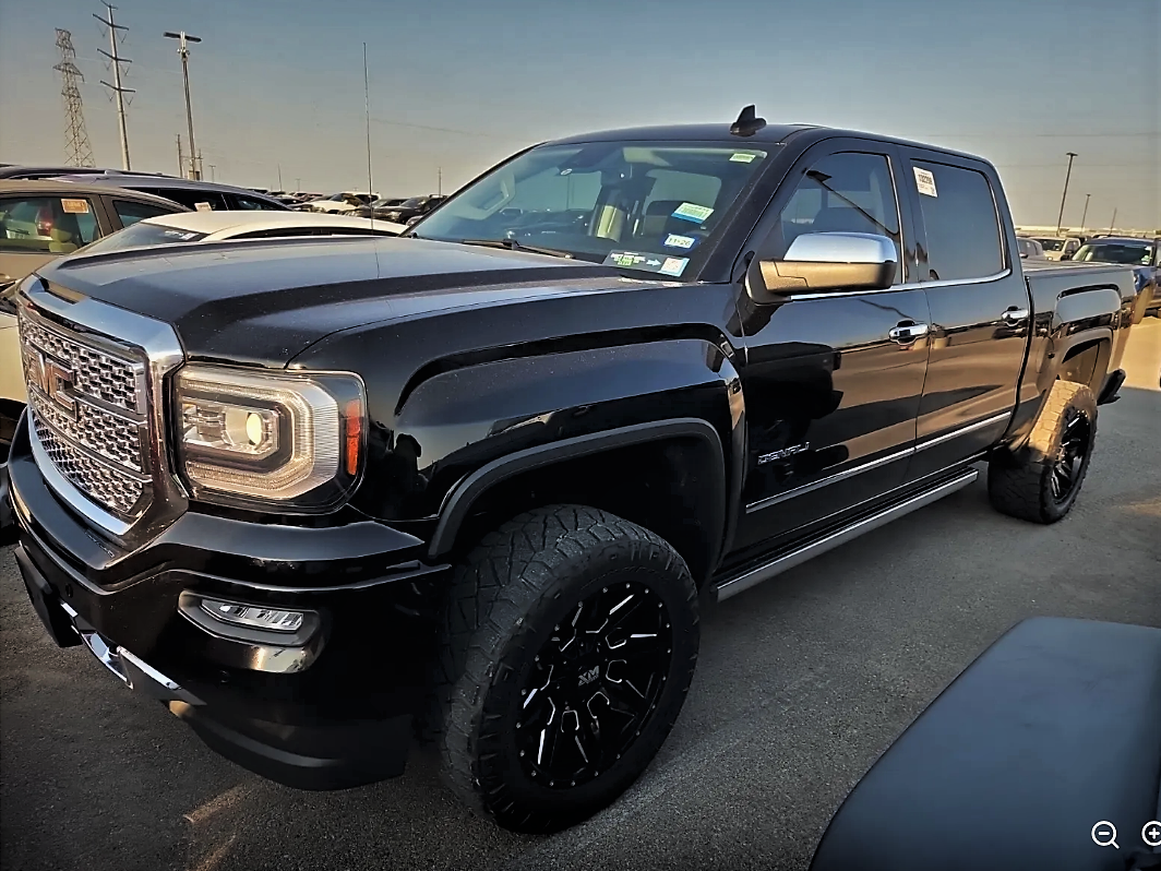 2018 GMC Sierra 1500 4WD Crew Cab 143.5 Denali