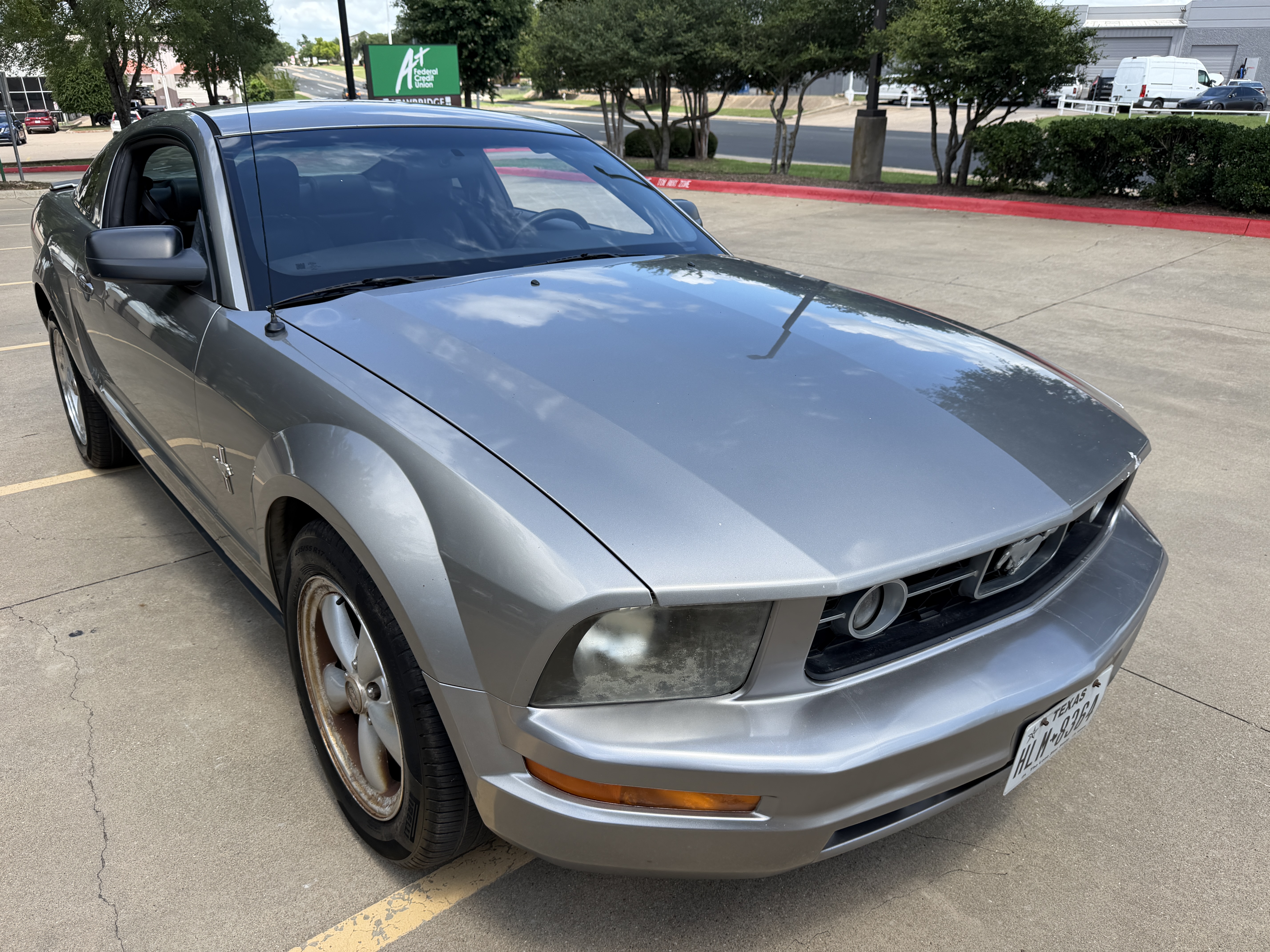 Gray 2008 Ford Mustang Coupe Rear-Wheel Drive