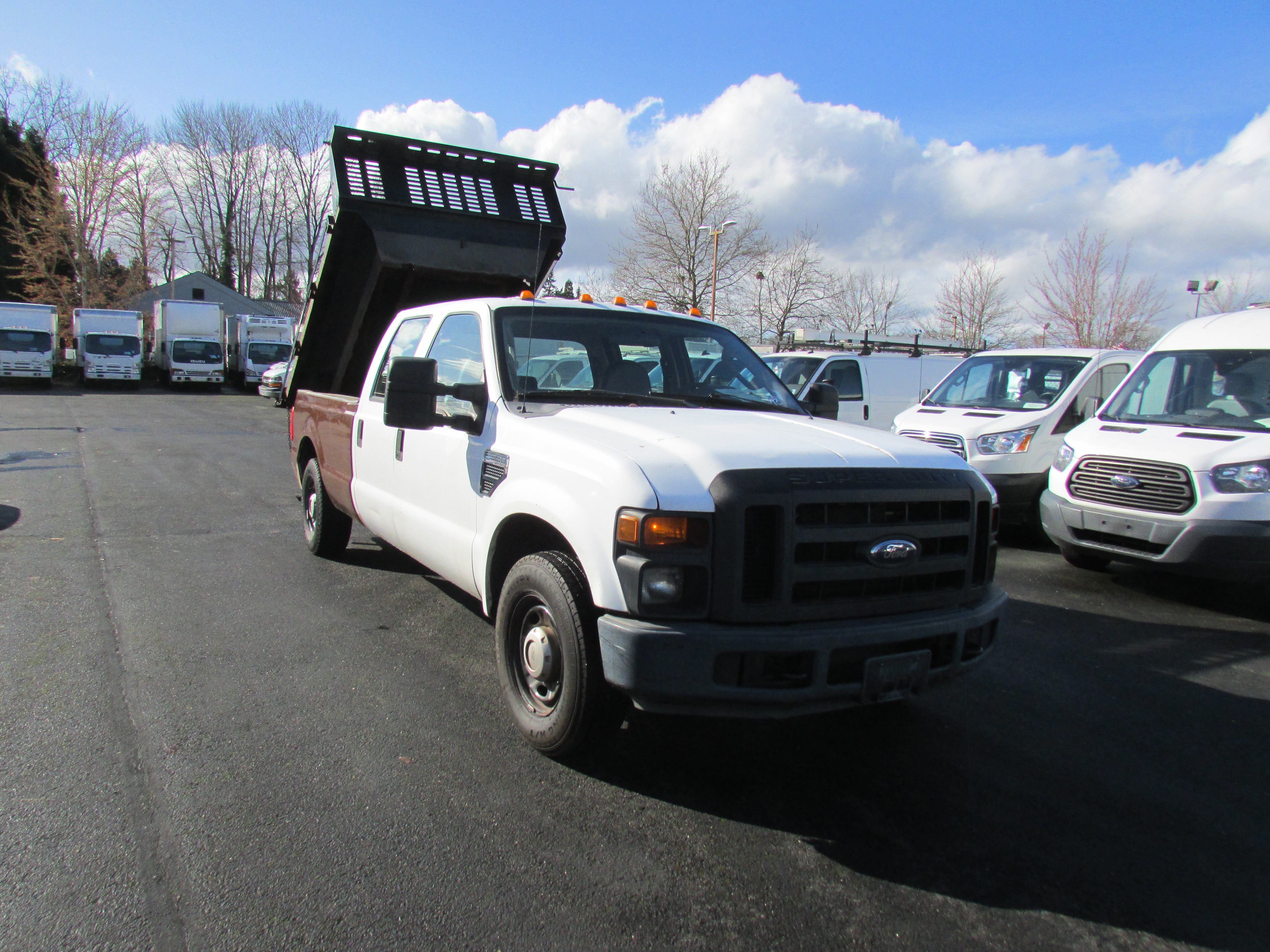 White 2010 Ford F-350 Super Duty XL Crew Cab Pickup Truck 4X2 Automatic