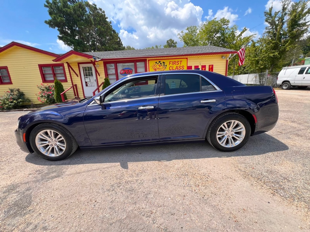View vehicle photo 7