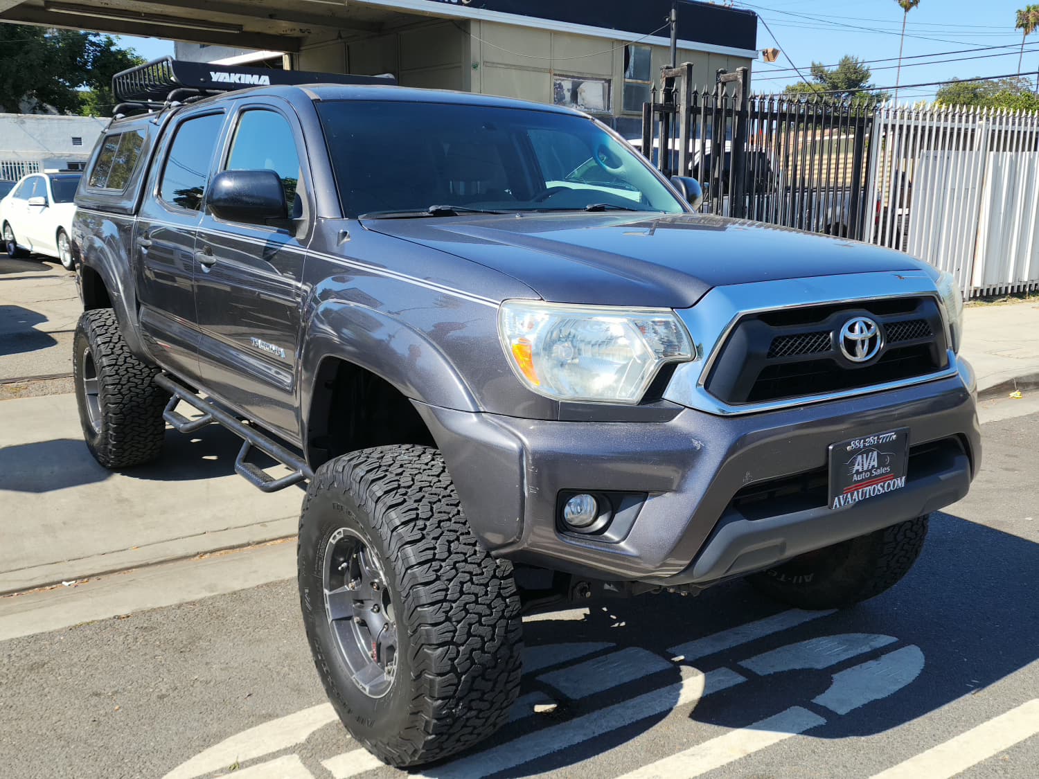 2014 Toyota Tacoma 4x4 Doublecab V6 AT's photo